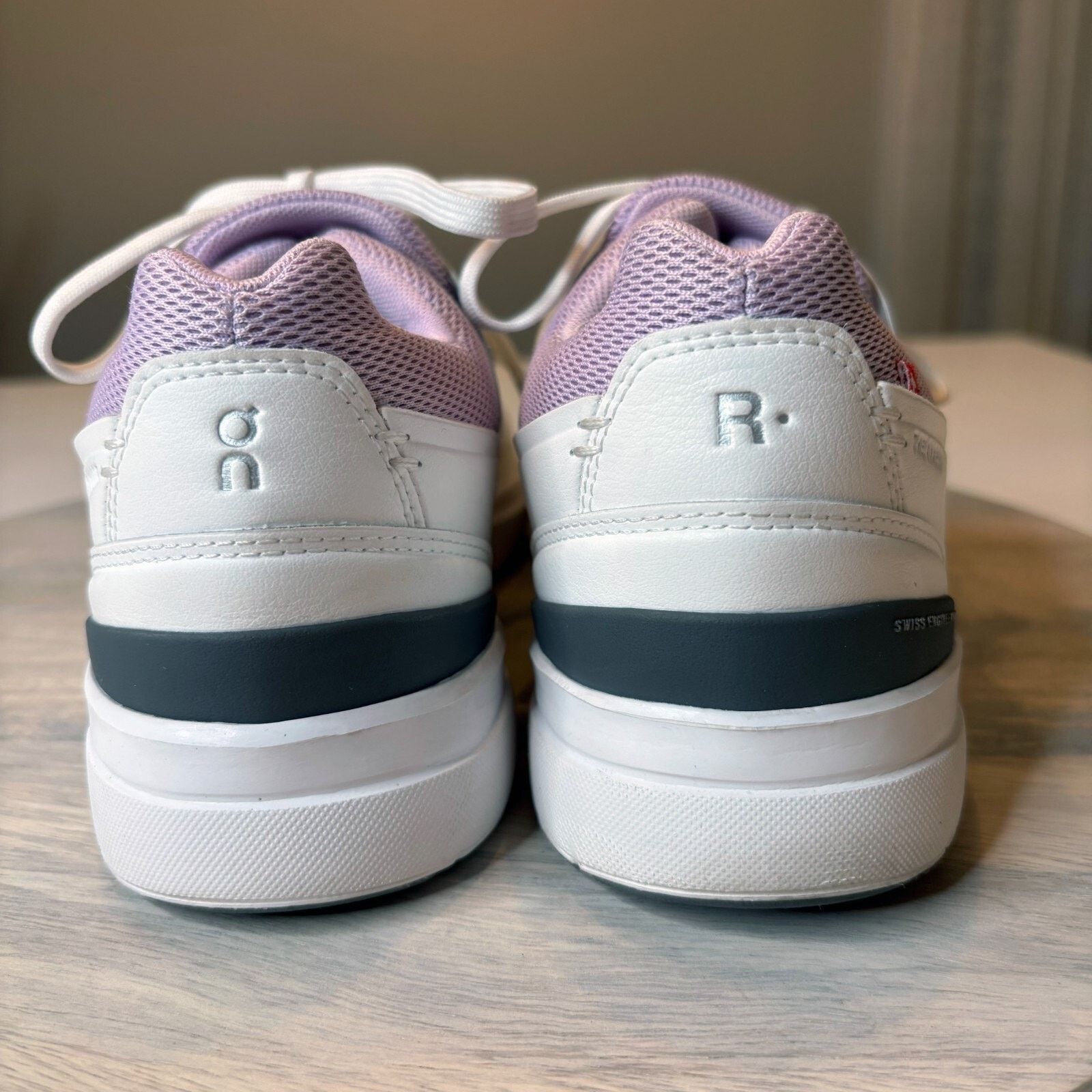 On On Cloud The Roger Women's White Aster Running Shoes Size 9 Size US 9 / IT 39 - 10 Thumbnail