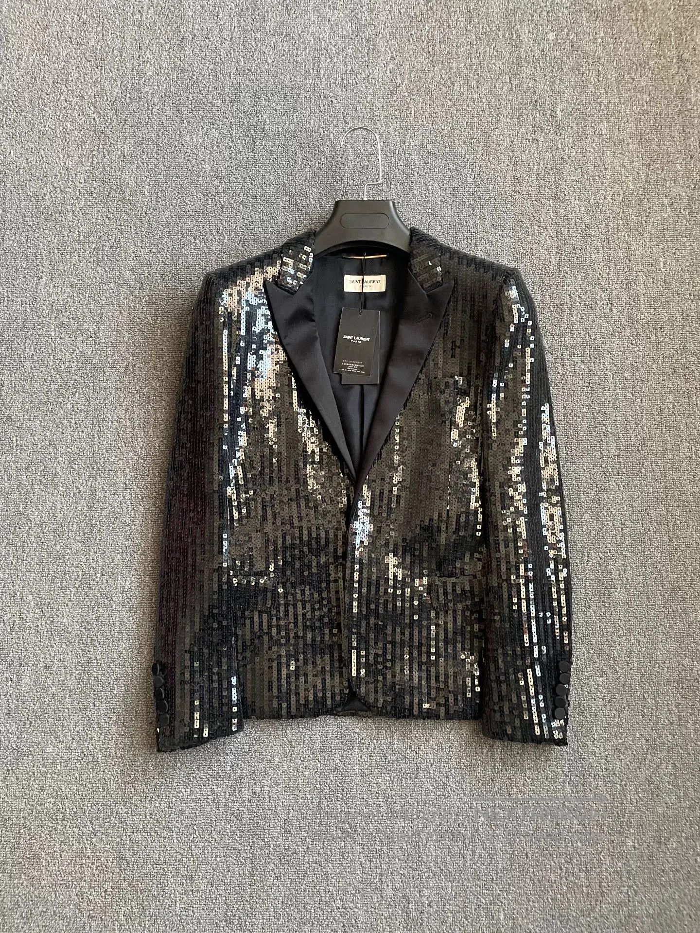 Saint Laurent Paris saint laurent black sequined blazer. Size US M / EU 48-50 / 2 - 1 Thumbnail