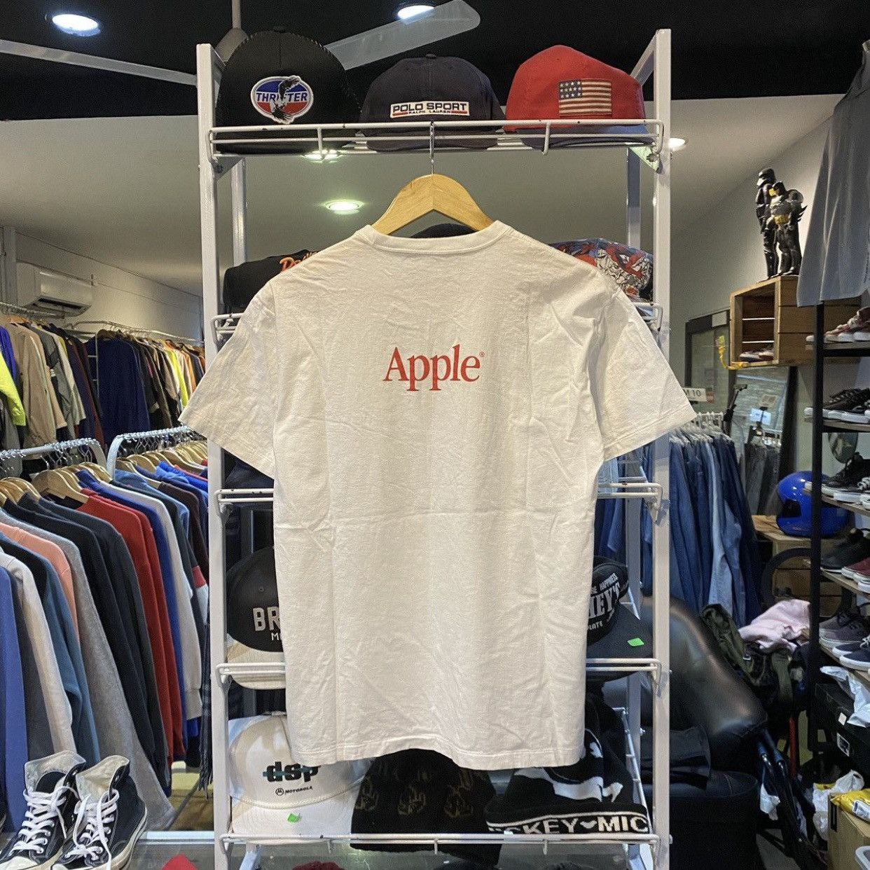 Apple 80s 90s MACINTOSH APPLE Promo Tee T-Shirt Size US M / EU 48-50 / 2 - 2 Thumbnail