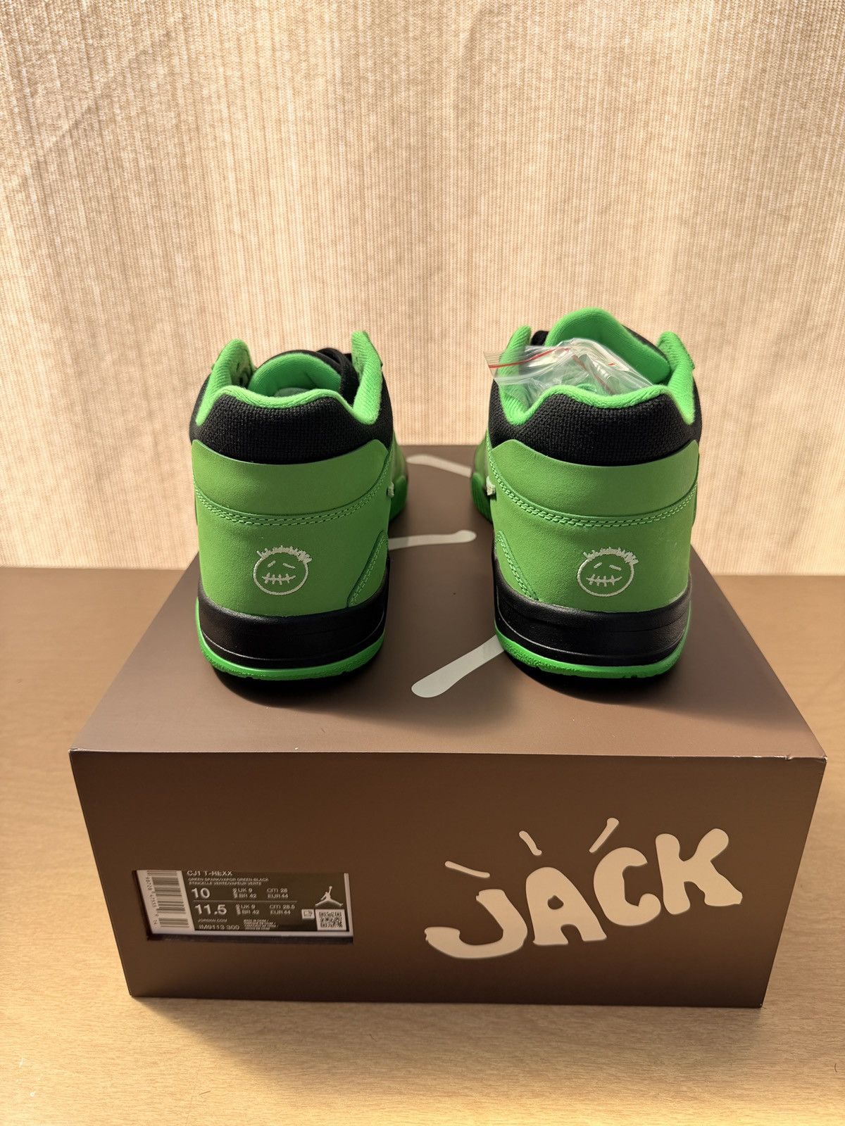 Nike × Travis Scott Jordan CJ1 T-Rexx Travis Scott Green Spark Size US 10 / EU 43 - 8 Thumbnail