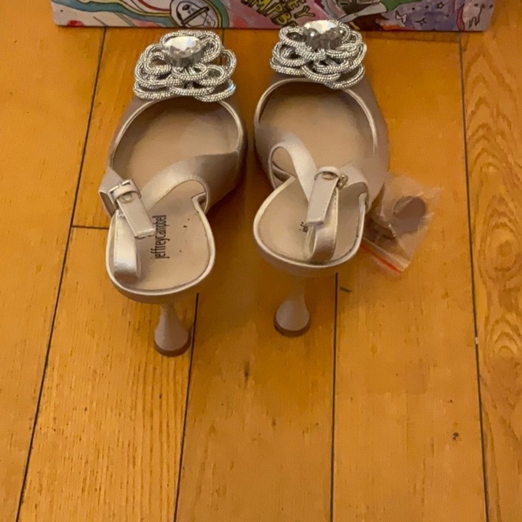 Jeffrey Campbell Jeffrey Campbell Zivot Pump Size: 8.5 Size US 8.5 / IT 38.5 - 9 Thumbnail