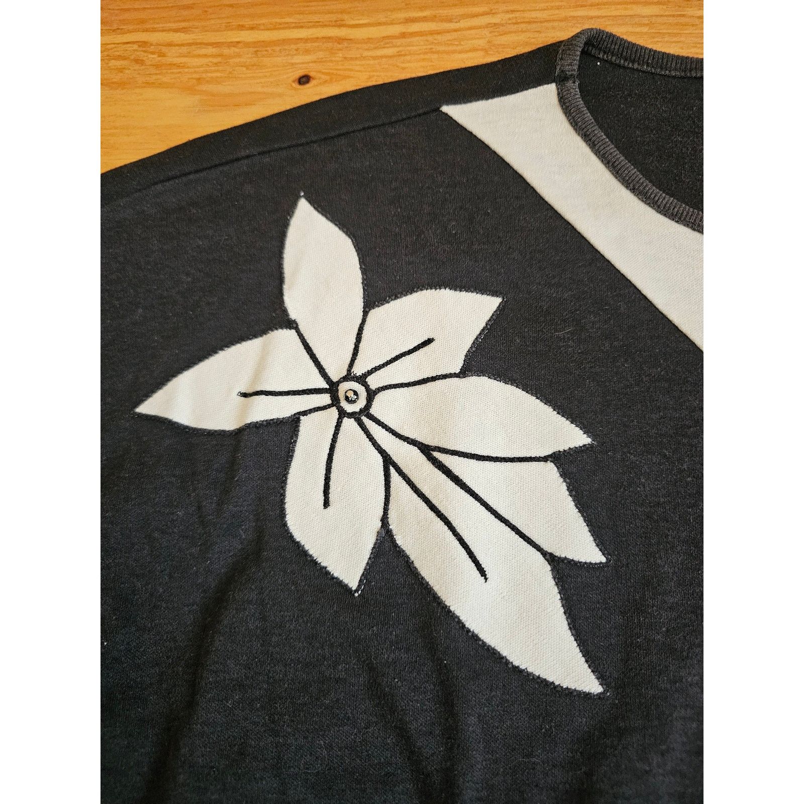 Other Silver Threads Applique Flower Black Shirt Womens S 1980s Size S / US 4 / IT 40 - 3 Thumbnail