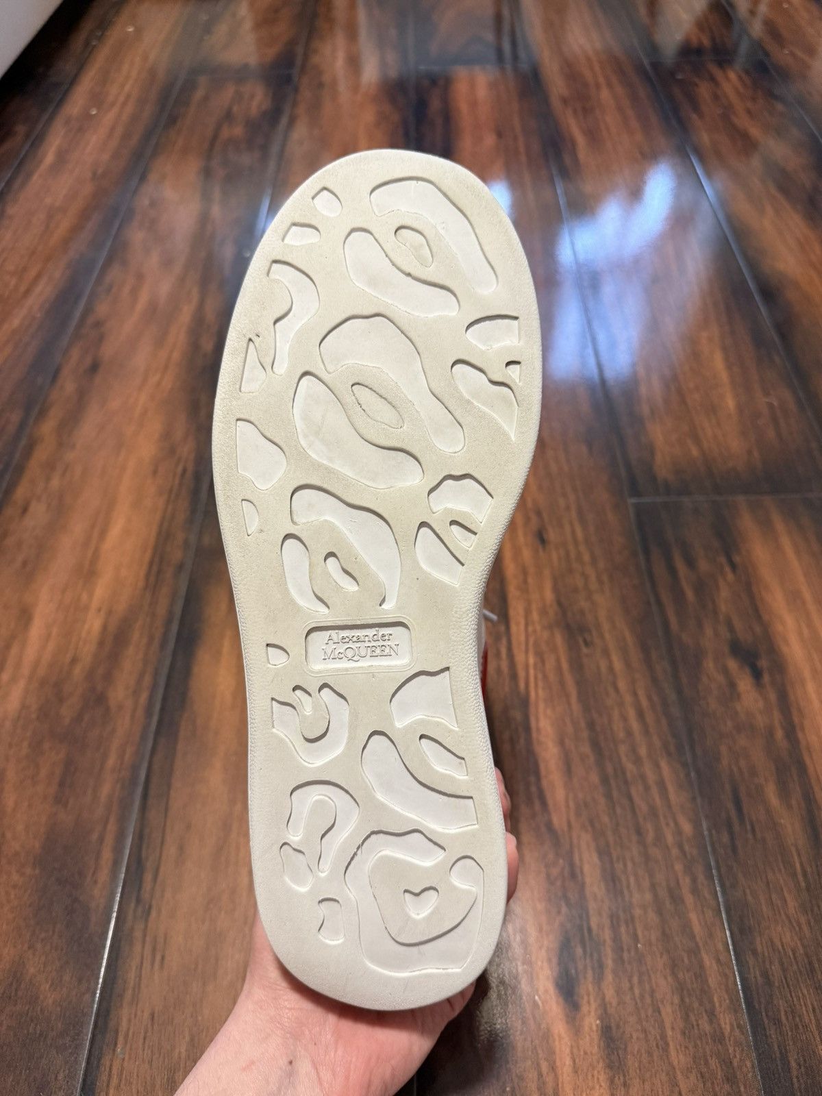 Alexander McQueen Alexander Mcqueen Oversized Sneaker White Red Velvet Heel Size US 10 / EU 43 - 8 Thumbnail