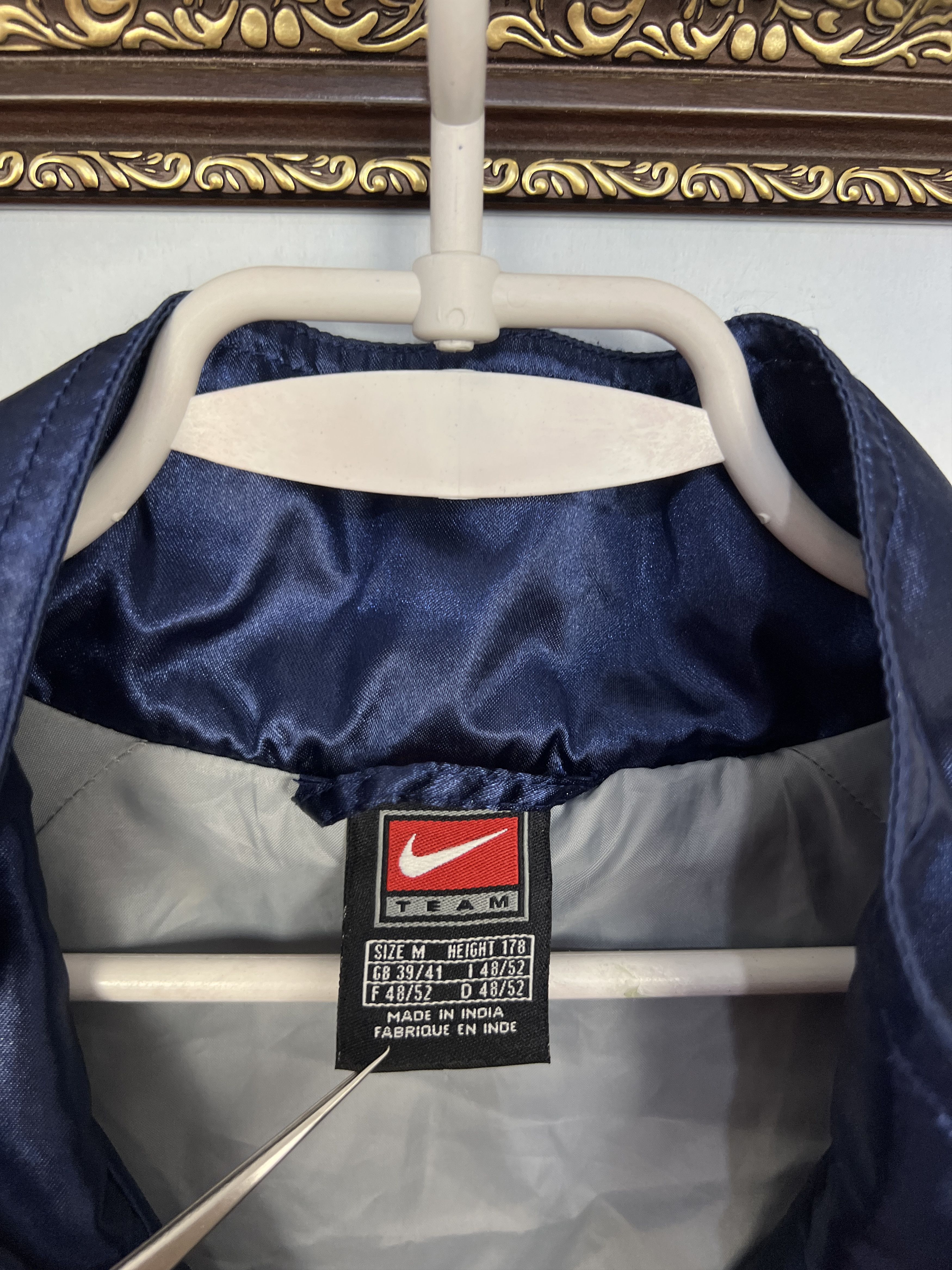 Nike Vintage 90's Nike Leeds United Football Satin Jacket Soccer Size US M / EU 48-50 / 2 - 9 Thumbnail