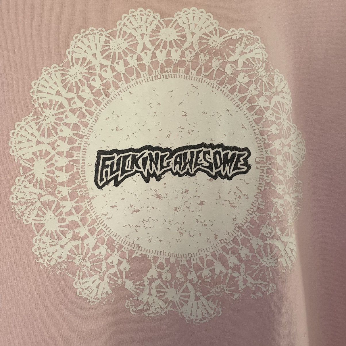 Fucking Awesome F.A fucking awesome pink doily T-shirt Size M / US 6-8 / IT 42-44 - 1 Thumbnail