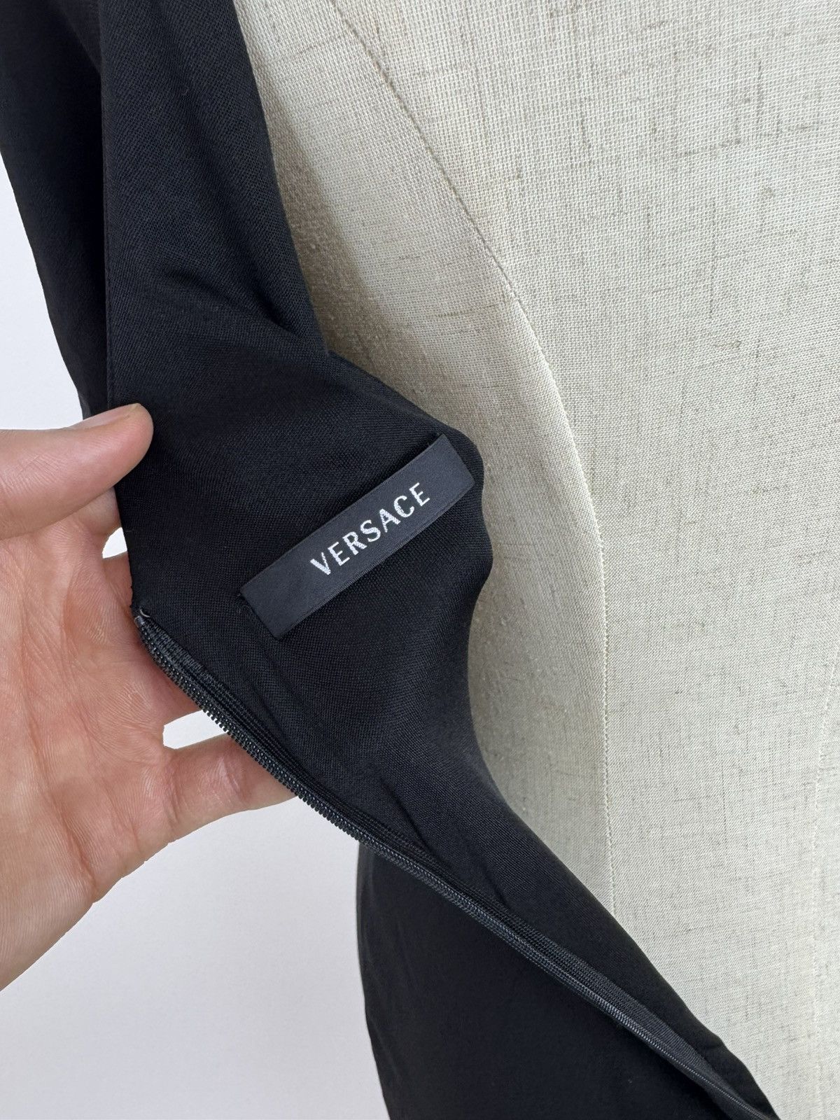 Versace Versace Black Dress V-Neck Short Sleeve Open Back Party Size XS / US 0-2 / IT 36-38 - 9 Thumbnail