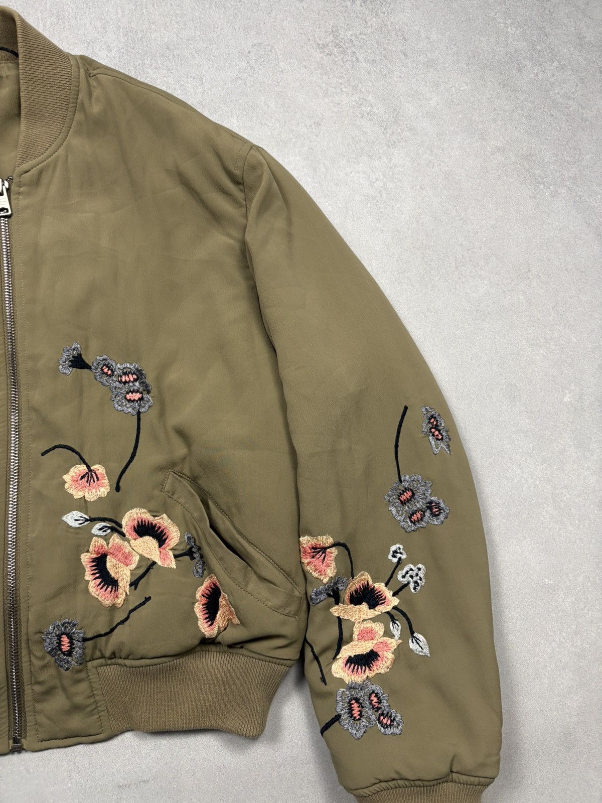 Allsaints AllSaints Embroidered Floral Bomber Jacket Cropped MA1 Zip S Size S / US 4 / IT 40 - 3 Thumbnail