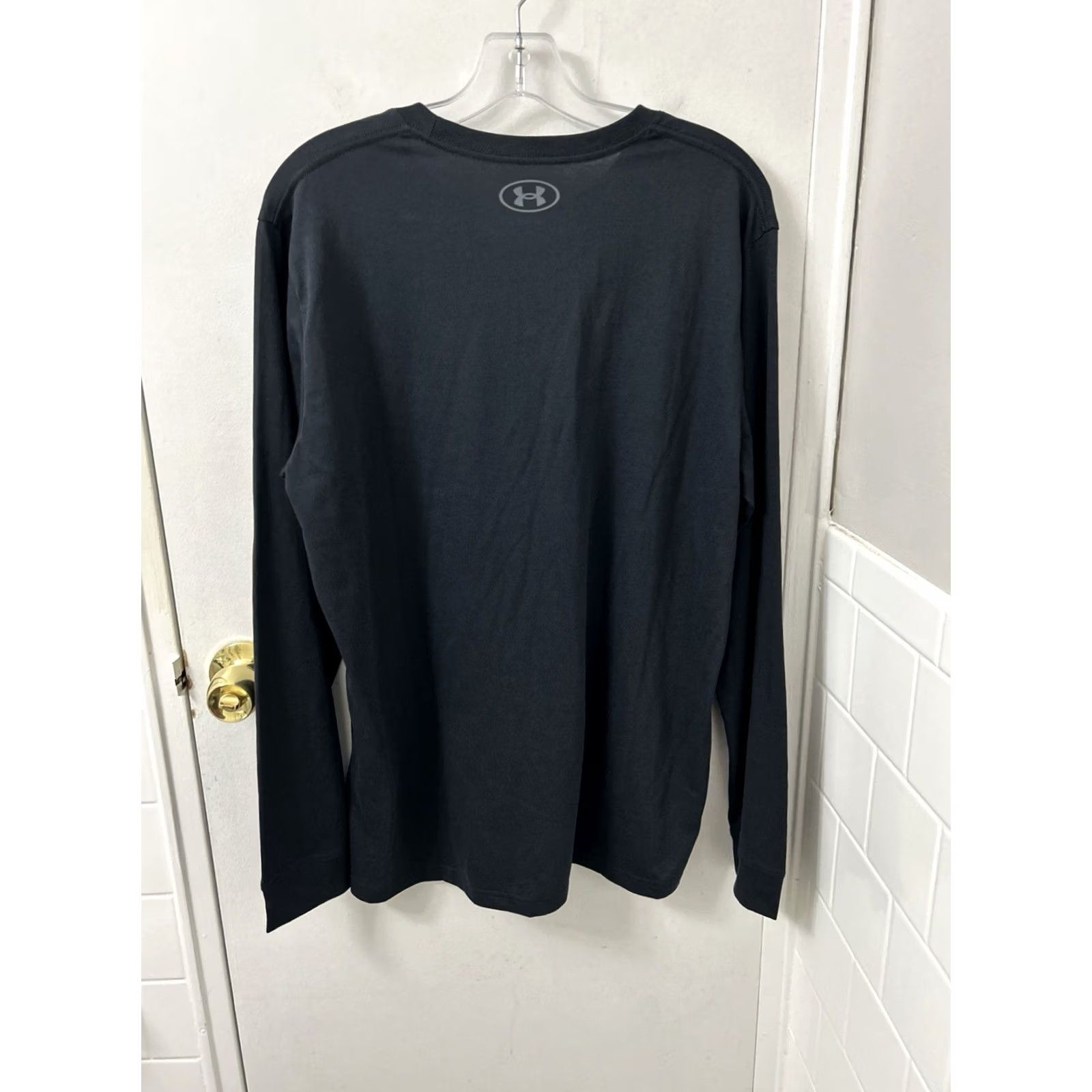 Under Armour Under Armour Shirt Mens Size L Black Sportstyle Left Chest Long Sleeve NWT Size US L / EU 52-54 / 3 - 6 Thumbnail
