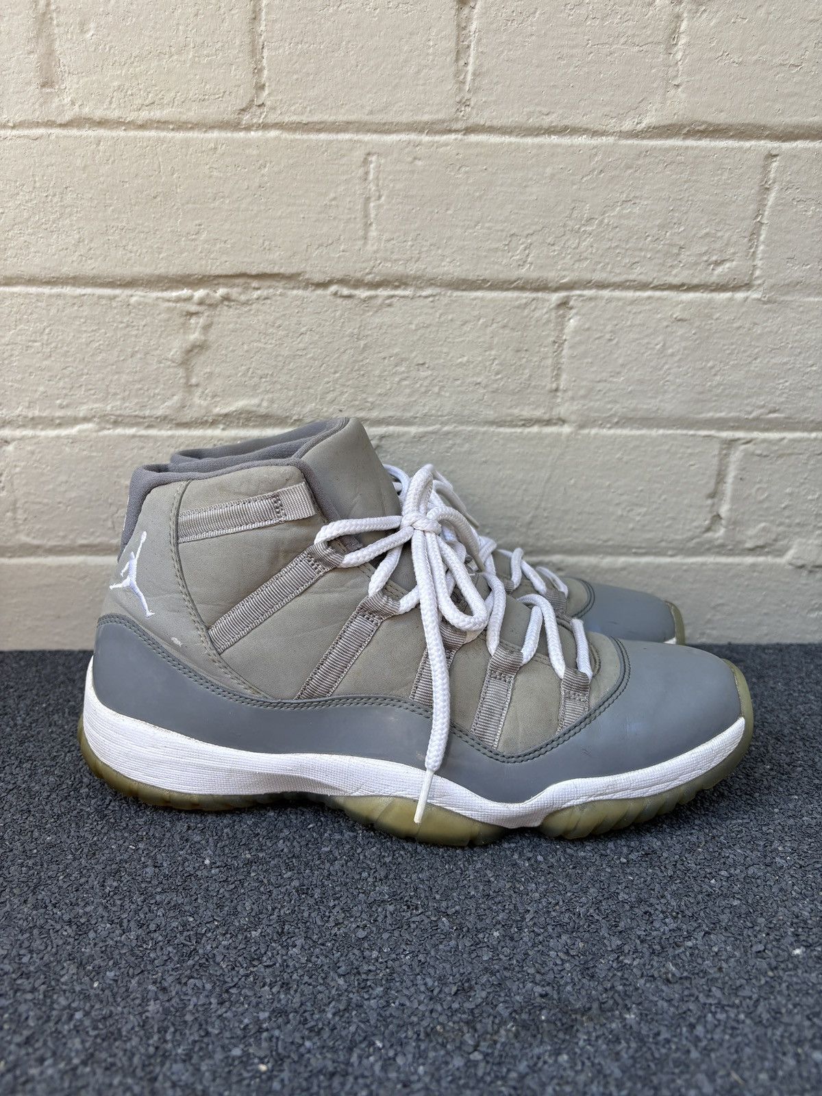 Jordan Brand × Nike Air Jordan 11 Retro 'Cool Grey' 2010 Reissue Size US 10 / EU 43 - 4 Thumbnail