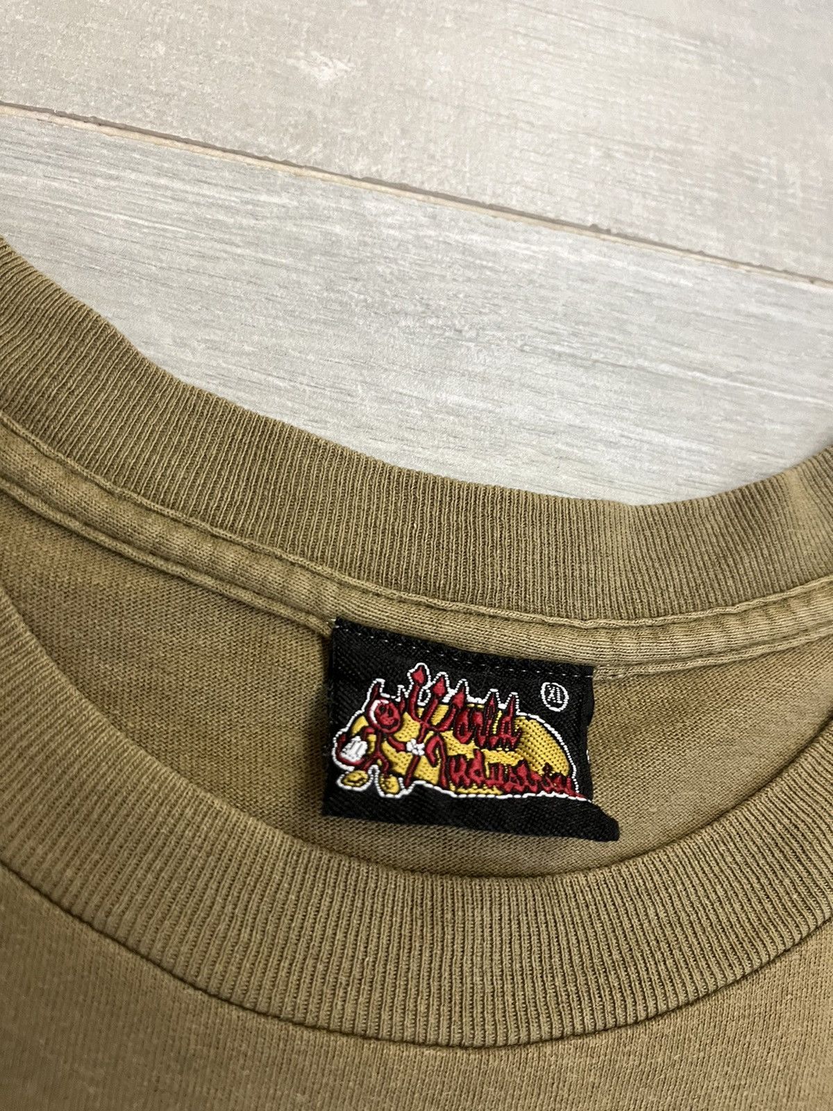 Vintage Vintage world industries skateboard flame boy tee stussy Size US XL / EU 56 / 4 - 4 Thumbnail