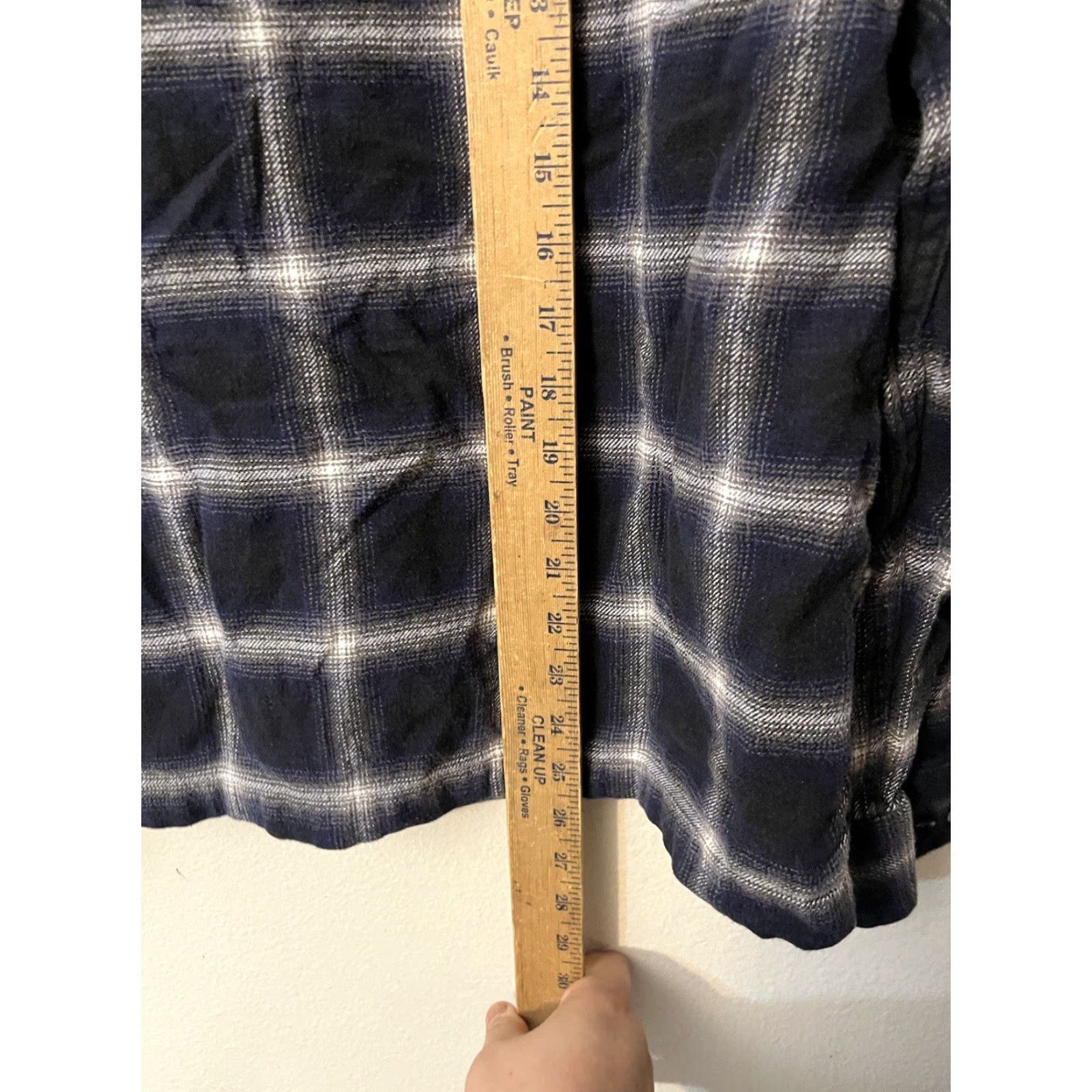 Banana Republic VINTAGE Banana Republic Men's Plaid Flannel Button-Up Shirt Dark Black Gray Medium Size US M / EU 48-50 / 2 - 4 Thumbnail