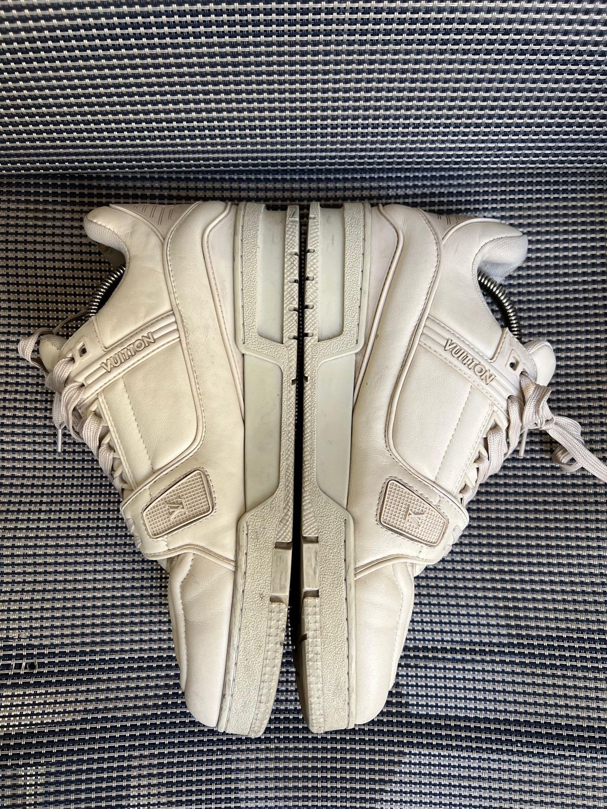 Louis Vuitton Louis Vuitton Trainer Size US 7 / EU 40 - 11 Thumbnail