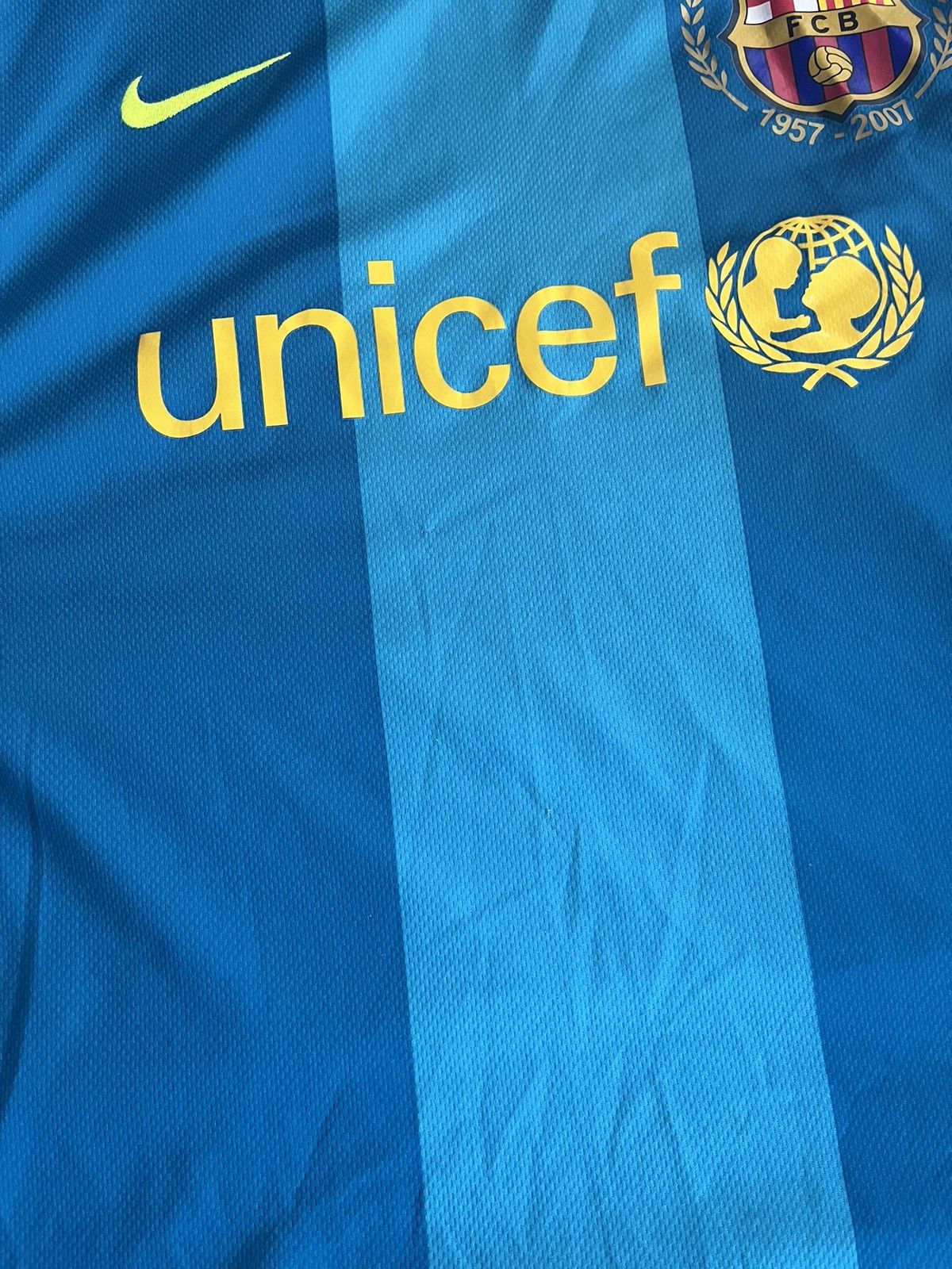Nike Vintage nike fc Barcelona SOCCER JERSEY TSHIRT Size US L / EU 52-54 / 3 - 6 Thumbnail