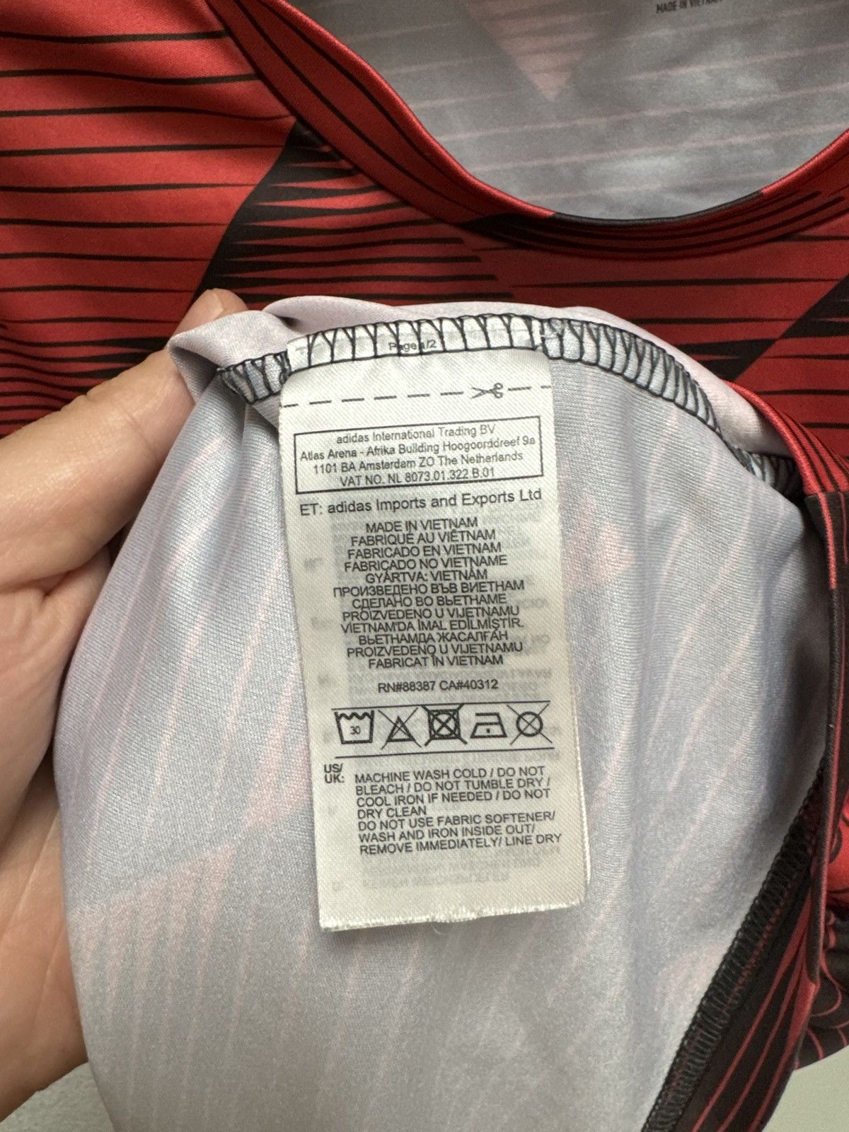 Adidas Manchester united adidas soccer jersey 2019 L Size US L / EU 52-54 / 3 - 7 Thumbnail