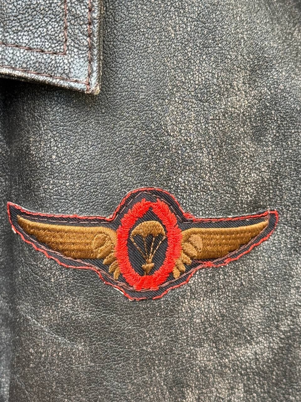 Vintage Vintage 90s Oversized Distressed Leather Bomber Jacket Size US XL / EU 56 / 4 - 12 Thumbnail