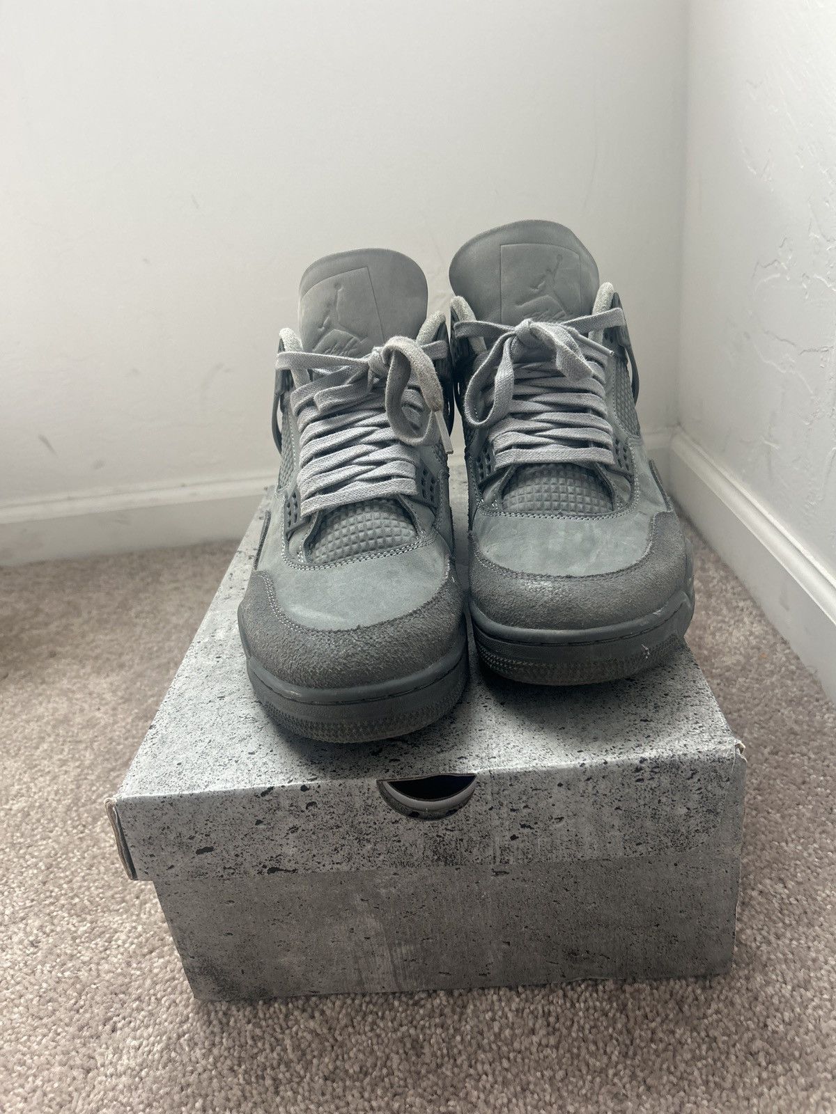 Nike Jordan 4 smoke grey cement Size US 10.5 / EU 43-44 - 3 Thumbnail