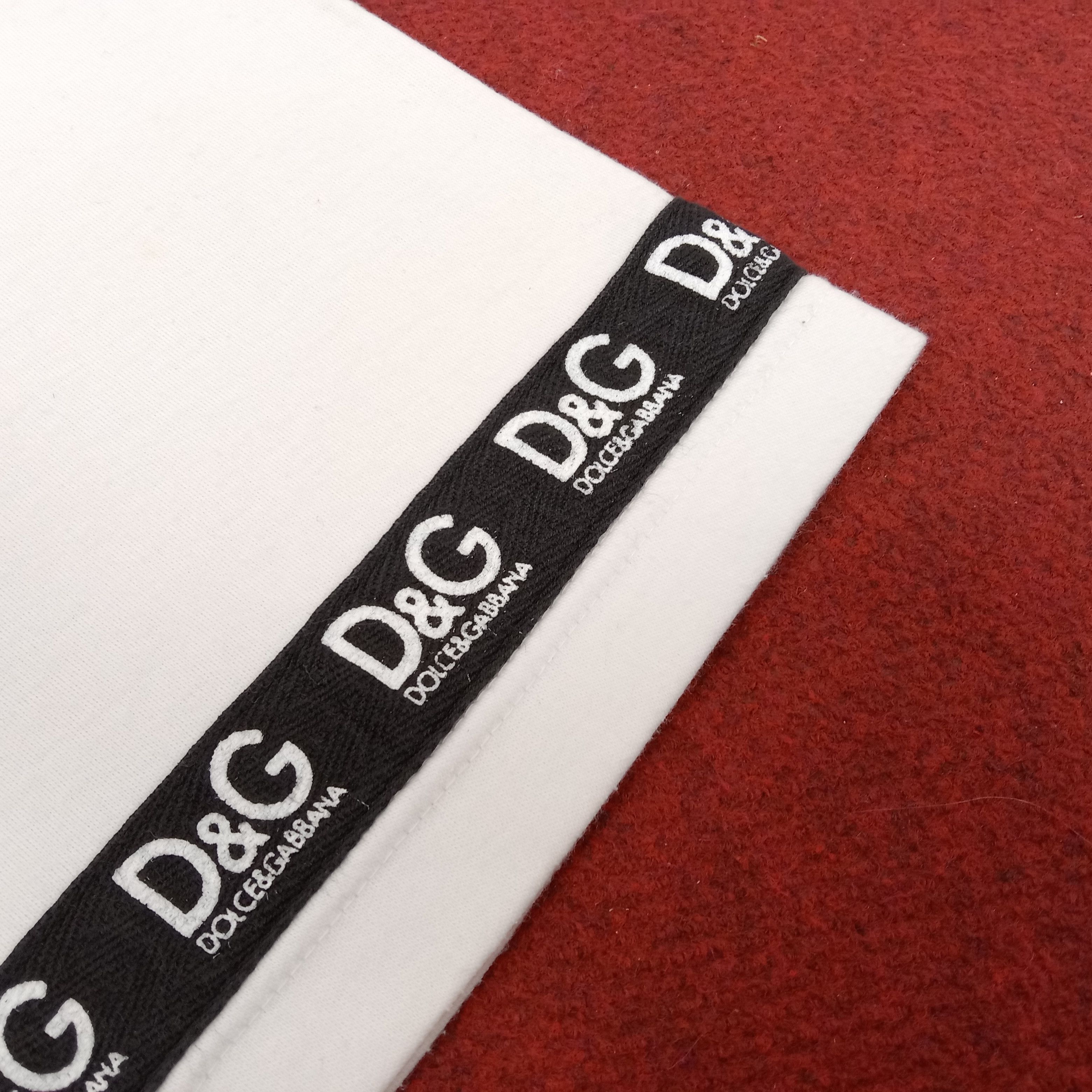 Dolce & Gabbana Center Big Logo Design Tshirt