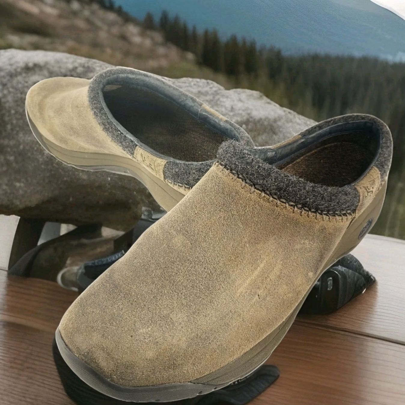 Chaco Chaco Zealander Men’s Clog Size 10M Taupe Suede Nubuck Leather, Leather Lining, Leather Insole, Leather Outsole, Tan Taupe, Casual Shoes, Men Size US 10 / EU 43 - 2 Thumbnail