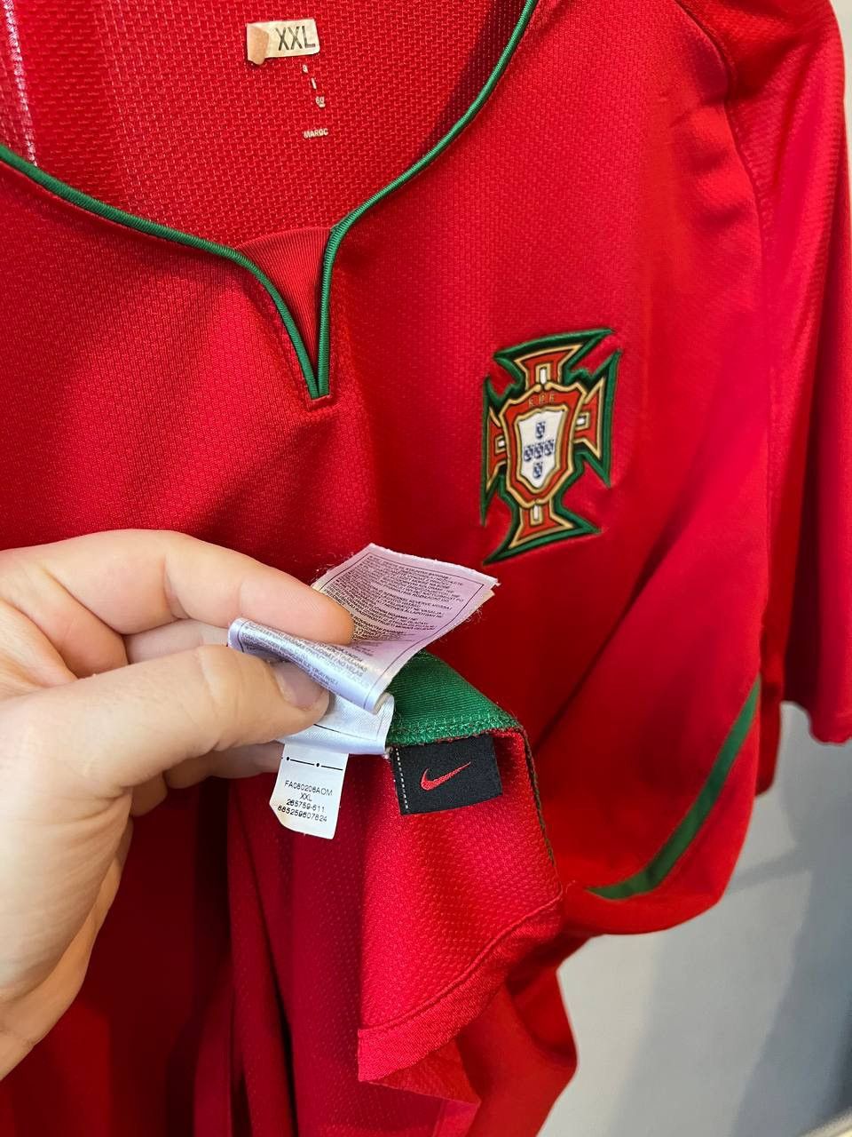 Nike 2008/10 PORTUGAL TEAM HOME SOCCER JERSEY FOOTBALL SHIRT 2XL Size US XXL / EU 58 / 5 - 13 Thumbnail