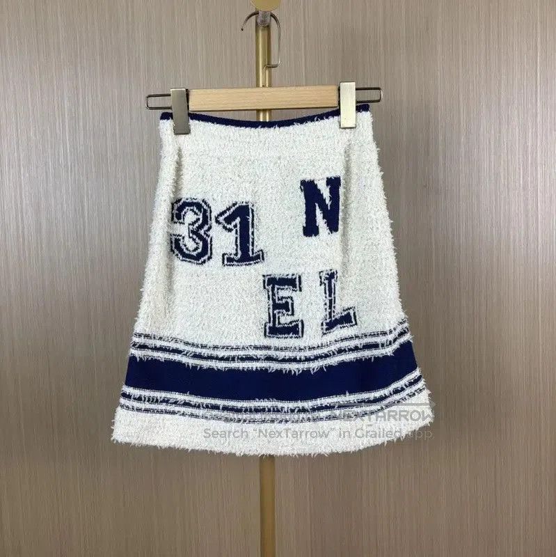 Chanel Chanel White Cotton Skirt for Women . Size 23" - 2 Thumbnail