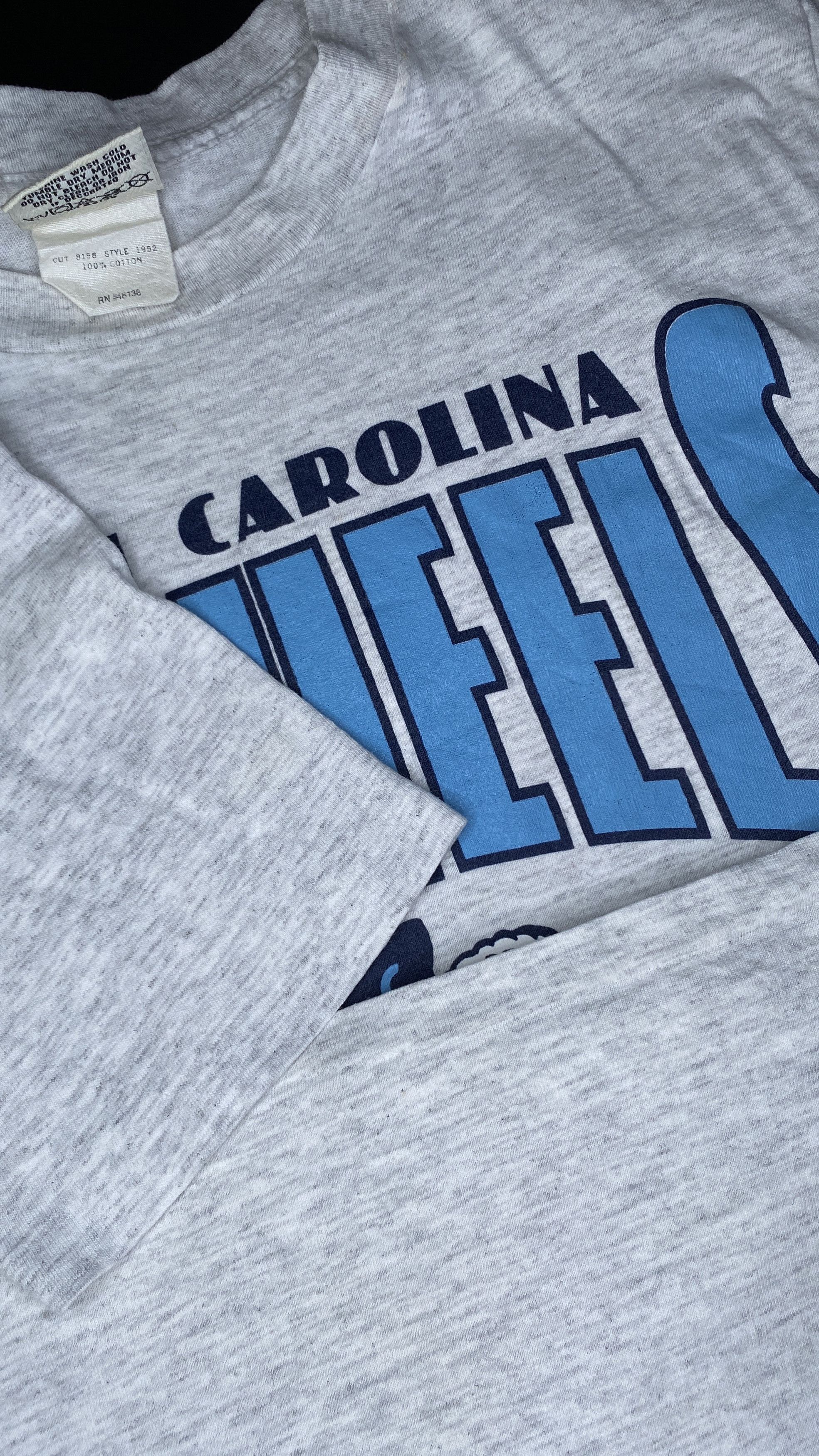 Vintage Vintage 90s North Carolina Tar Heels Nutmeg Mascot Tee Size US M / EU 48-50 / 2 - 5 Thumbnail