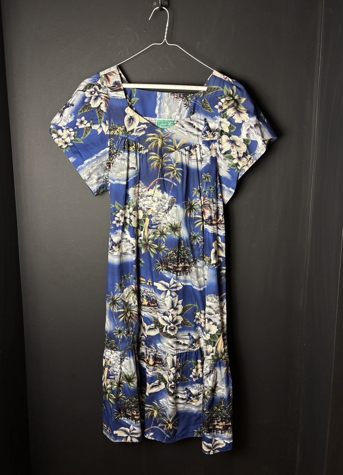 Vintage Vintage Hawaiian Dress Beach Dress Floral 80s Made in Hawaii Size M / US 6-8 / IT 42-44 - 1 Thumbnail