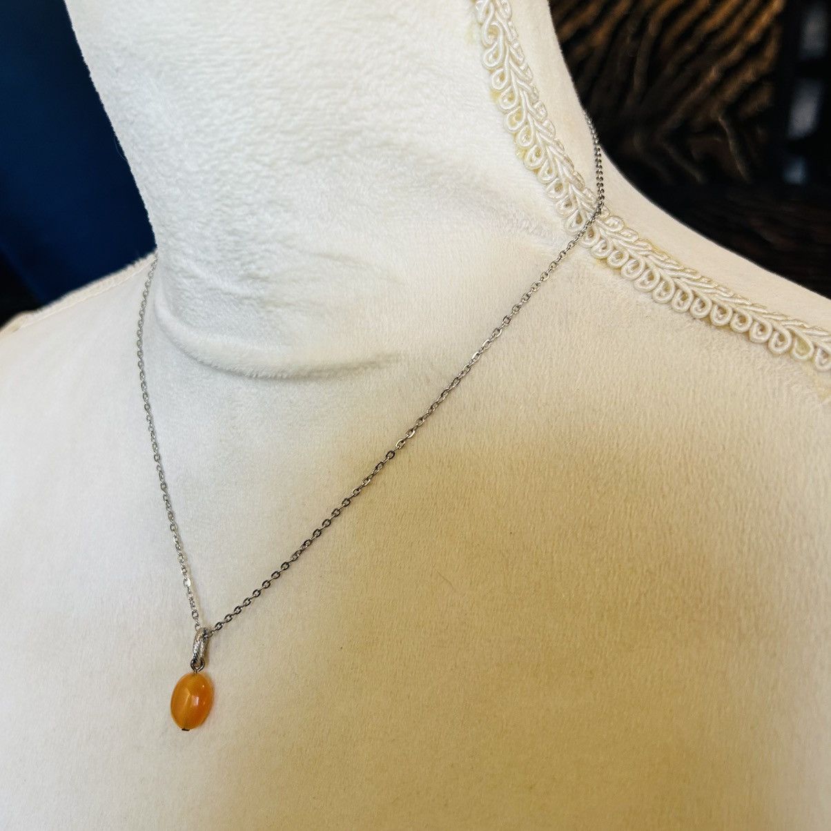Handmade Handcrafted vintage cat eye glass pendant on chain necklace Size ONE SIZE - 4 Thumbnail