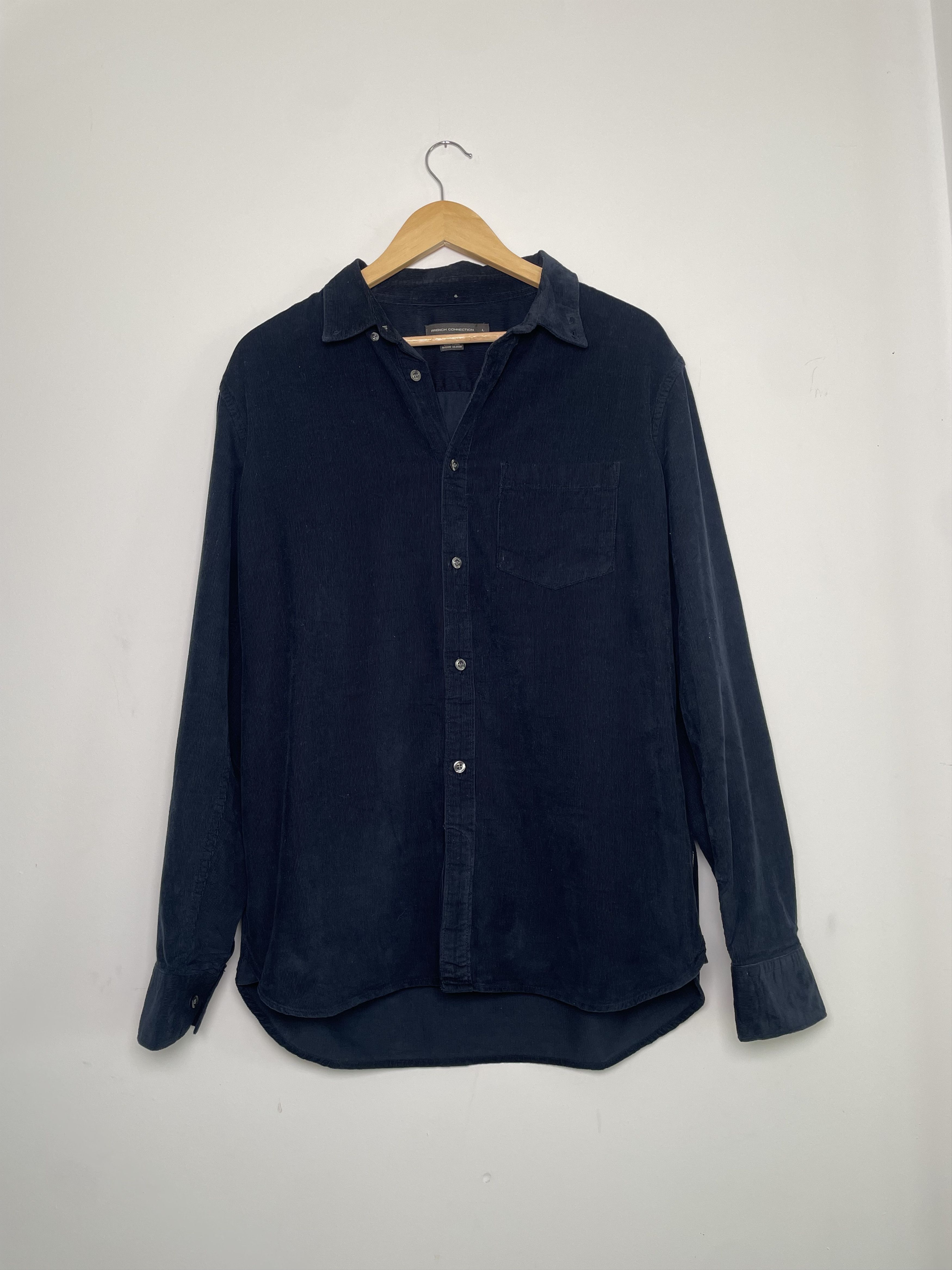 French Connection French Connection Corduroy Button-Up Shirt (L) Size US L / EU 52-54 / 3 - 1 Thumbnail
