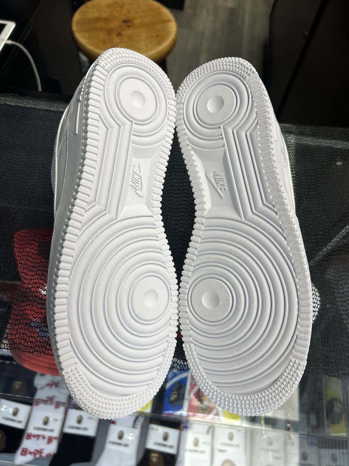 Nike × Supreme Supreme Air Force 1 Size US 11 / EU 44 - 5 Thumbnail
