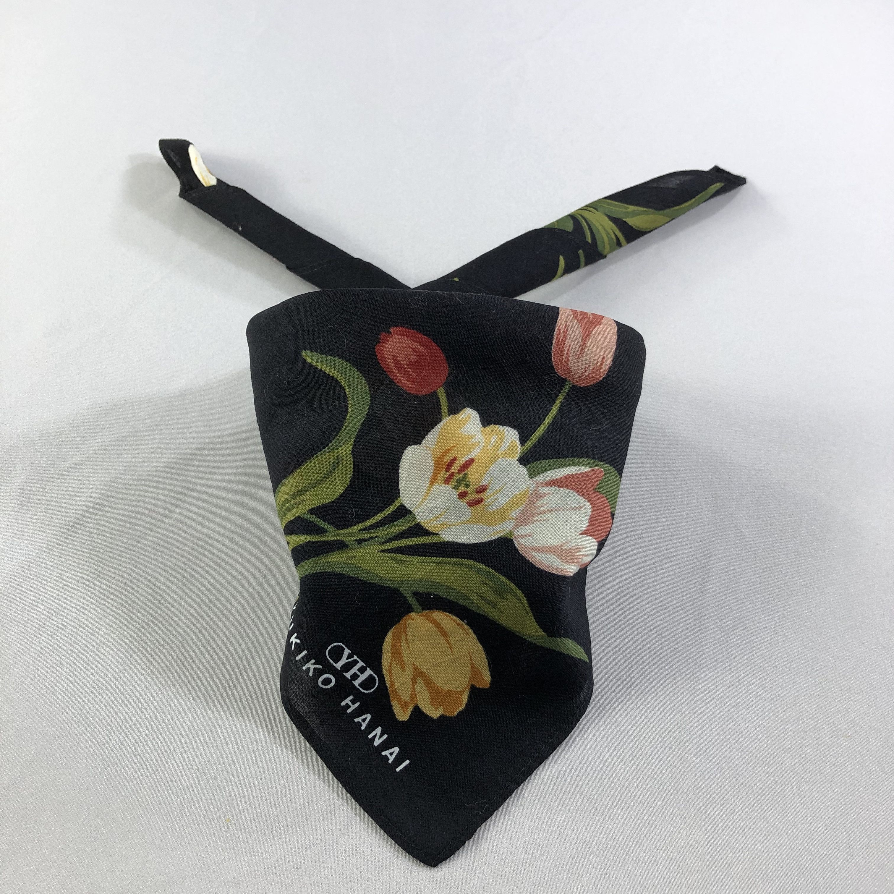 Japanese Brand × Vintage Yukiko Hanai Handkerchief Neckerchief Bandana H2005 Size ONE SIZE - 2 Thumbnail