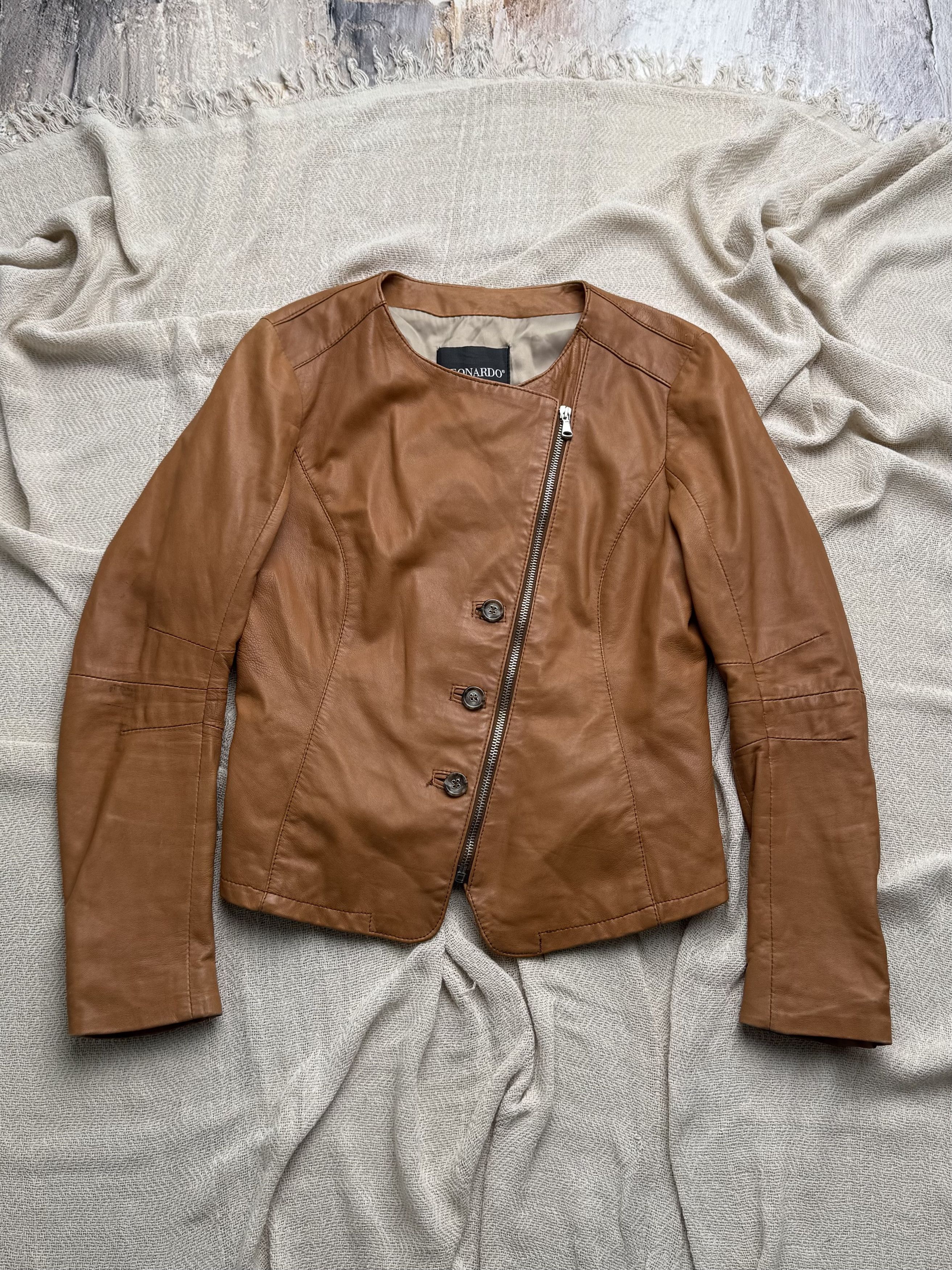 Vintage Vintage Leather Jacket Zip Button Moto Biker Coat Size M / US 6-8 / IT 42-44 - 1 Thumbnail