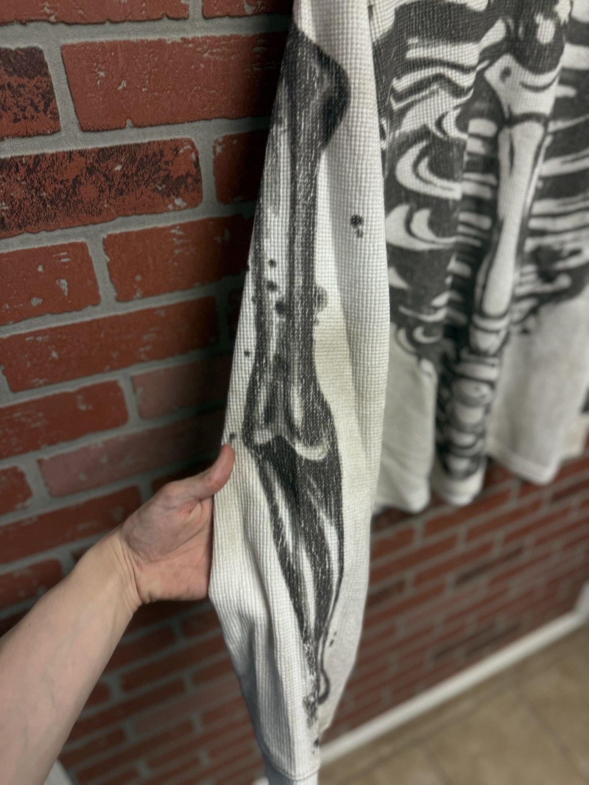 Vale Valley Long Sleeve Bone Tee Shirt Size XXL (New) Size US XXL / EU 58 / 5 - 6 Thumbnail