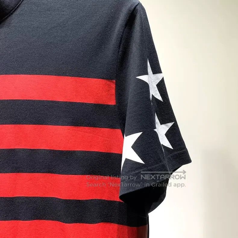 Givenchy Givenchy Printed Short-Sleeve T-Shirt Size US S / EU 44-46 / 1 - 4 Thumbnail