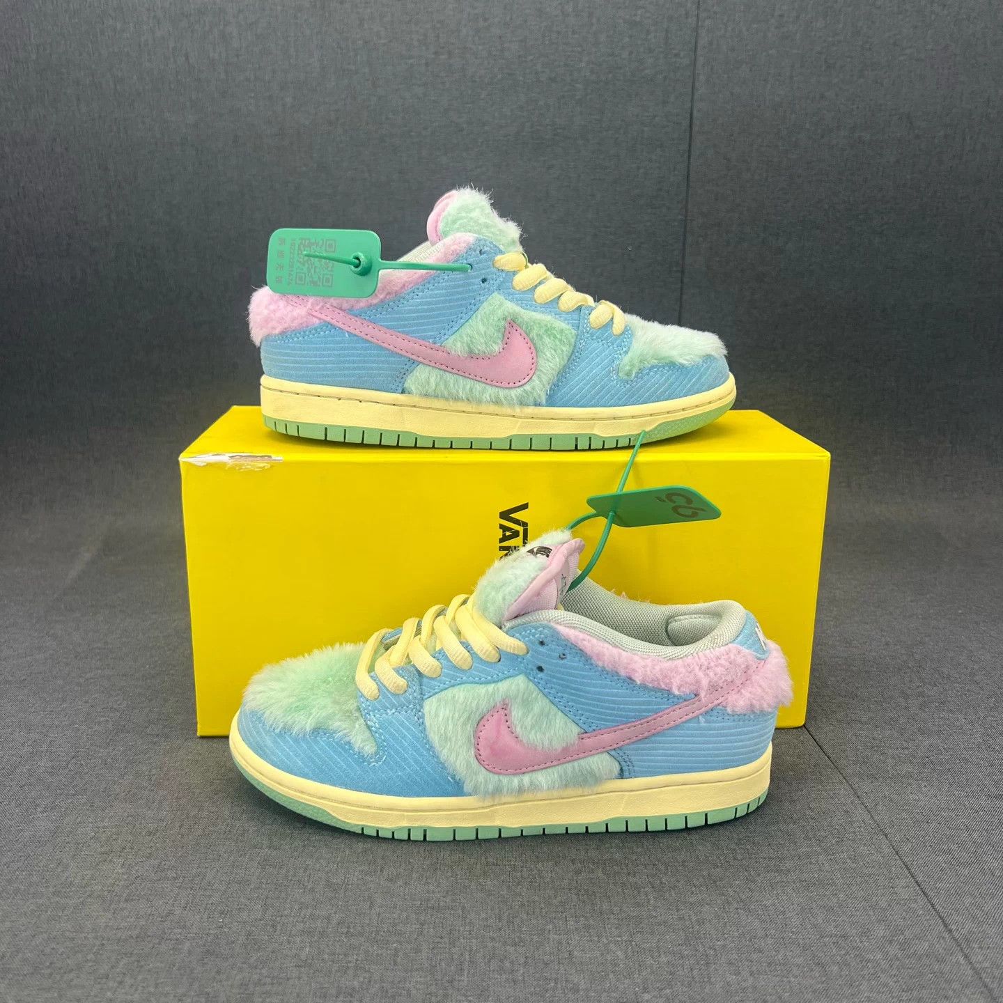 Verdy Women's Verdy x Nike Dunk SB Blue Pink Green 36.5 Size US 4.5 / IT 34.5 - 2 Thumbnail