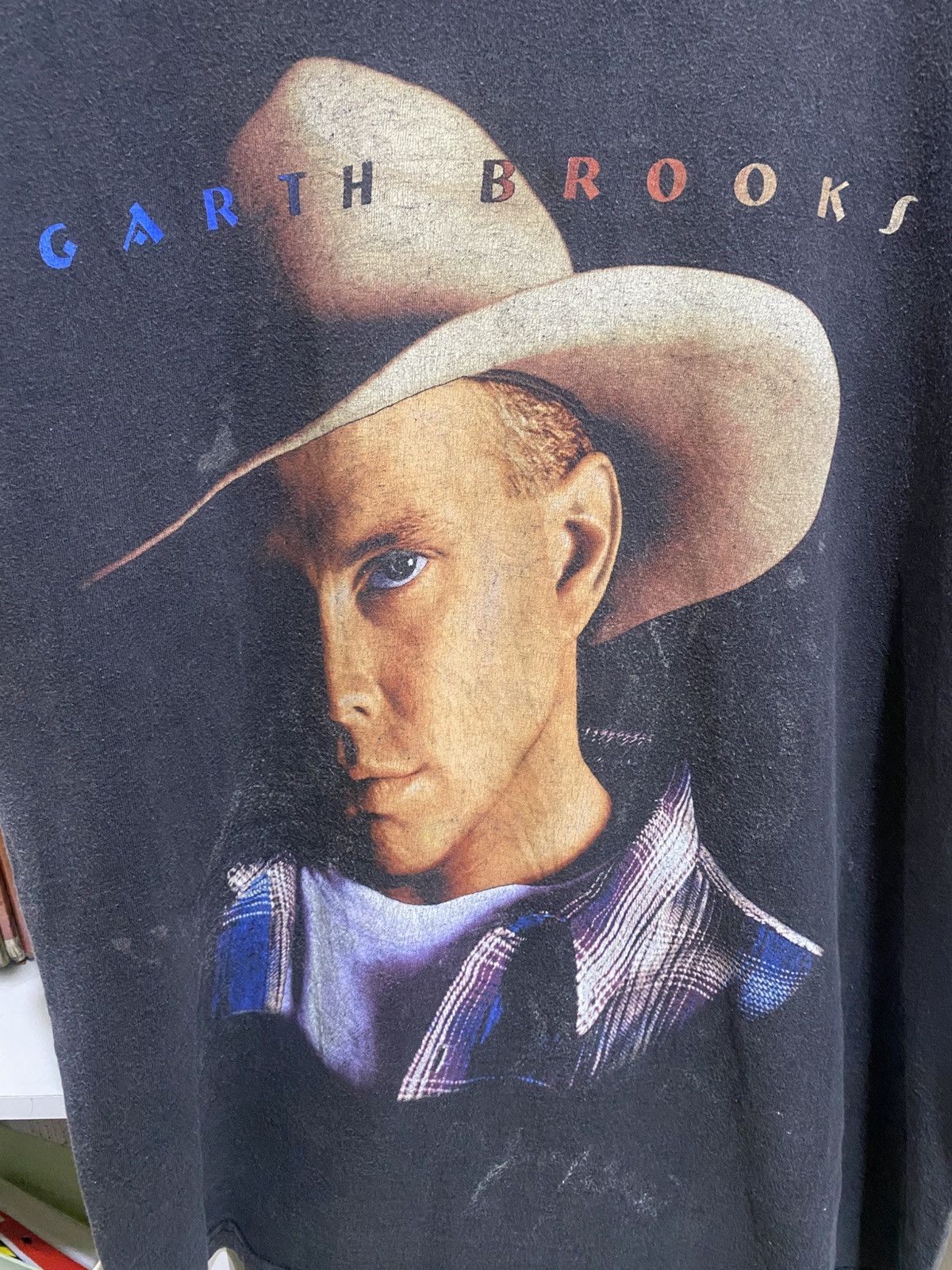 Vintage Vintage 1998 Black Garth Brooks Fresh Horses Tour t-shirt. Size US L / EU 52-54 / 3 - 5 Thumbnail