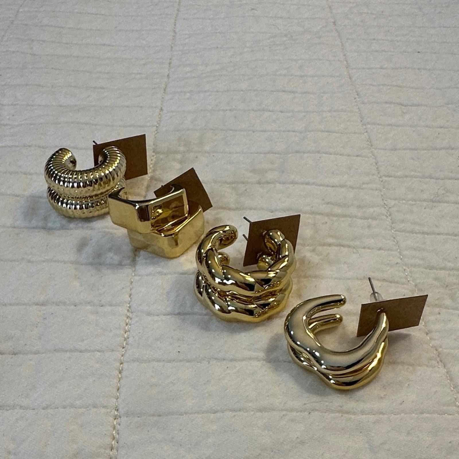 Other Chic Gold-Tone Textured Fashion Hoop Earrings Set of 5 Size ONE SIZE - 2 Thumbnail