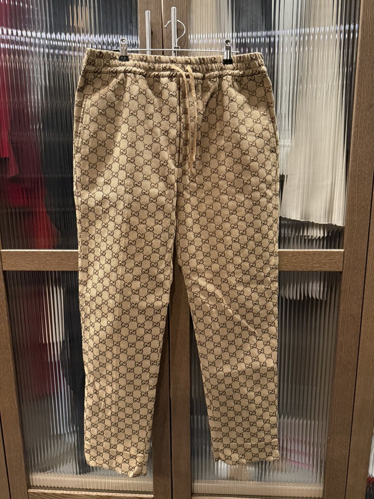 Gucci Gucci pants / size 48 / worn once Size US 32 / EU 48 - 5 Thumbnail