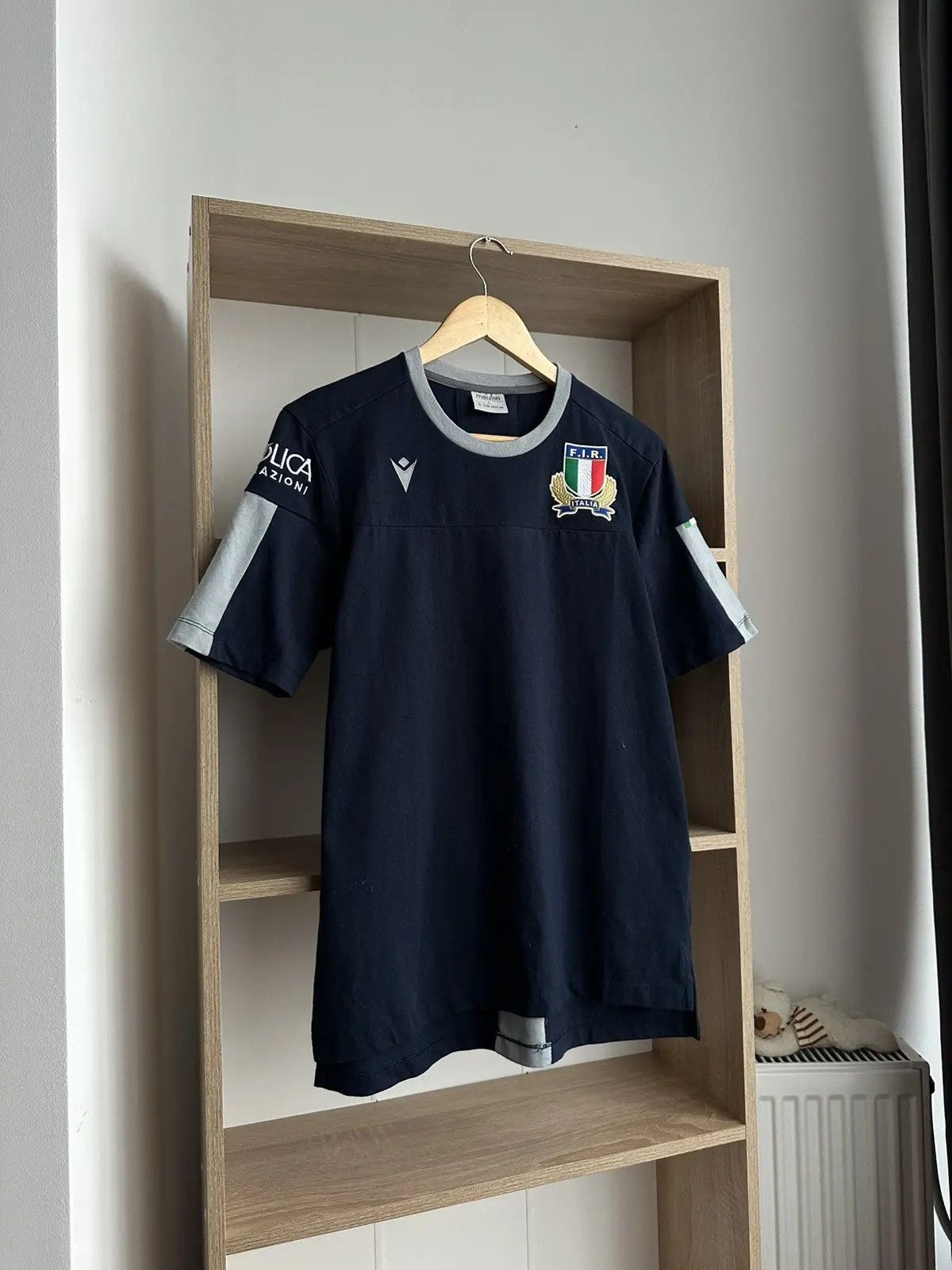 Vintage Vintage T-Shirt Italia Rugby Cotton Ufficiale Player 2019 Size US L / EU 52-54 / 3 - 5 Thumbnail