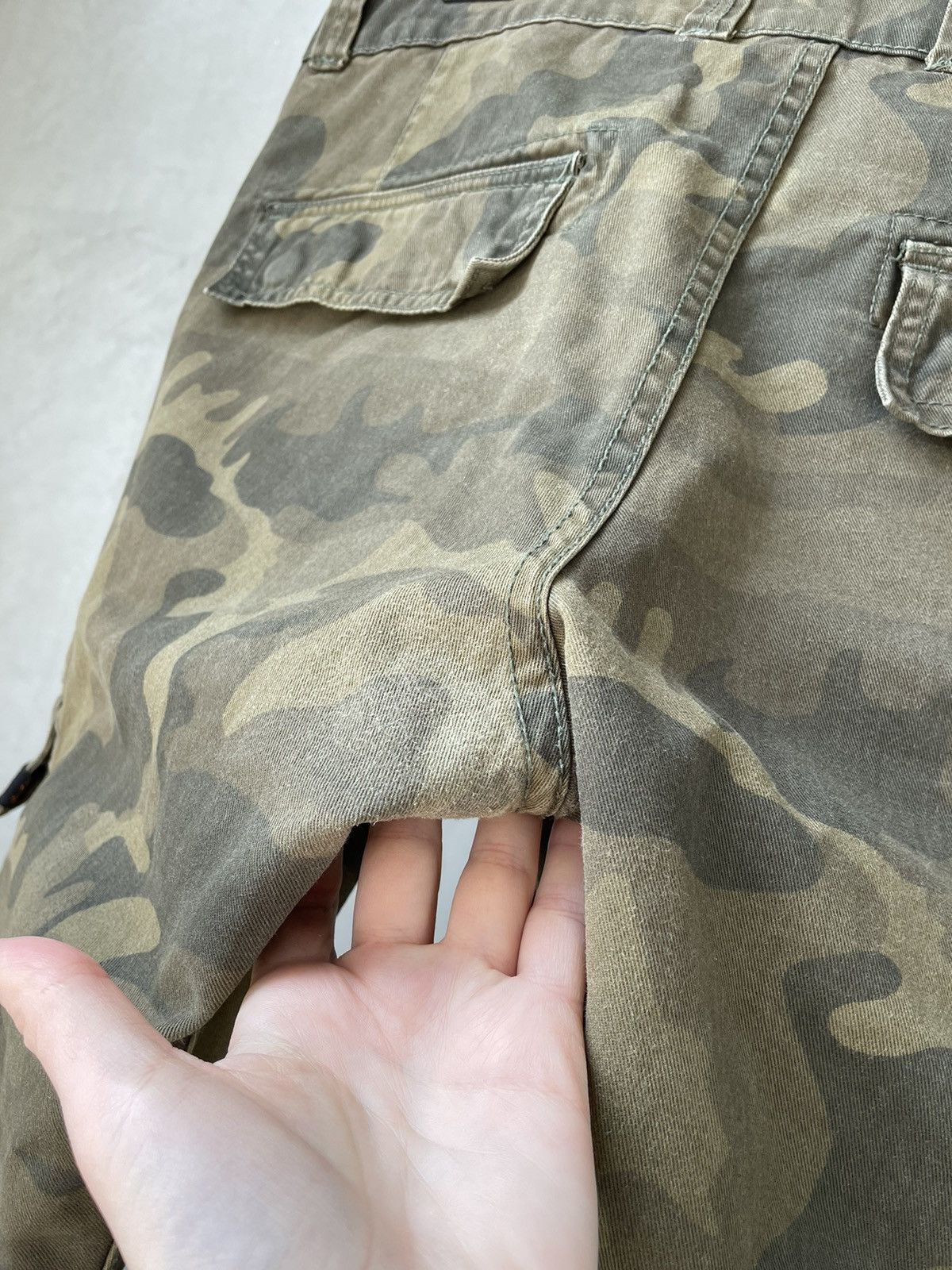 Alpha Industries Alpha Industries Military Cargo Side Pocket Camo Pants Size US 36 / EU 52 - 9 Thumbnail