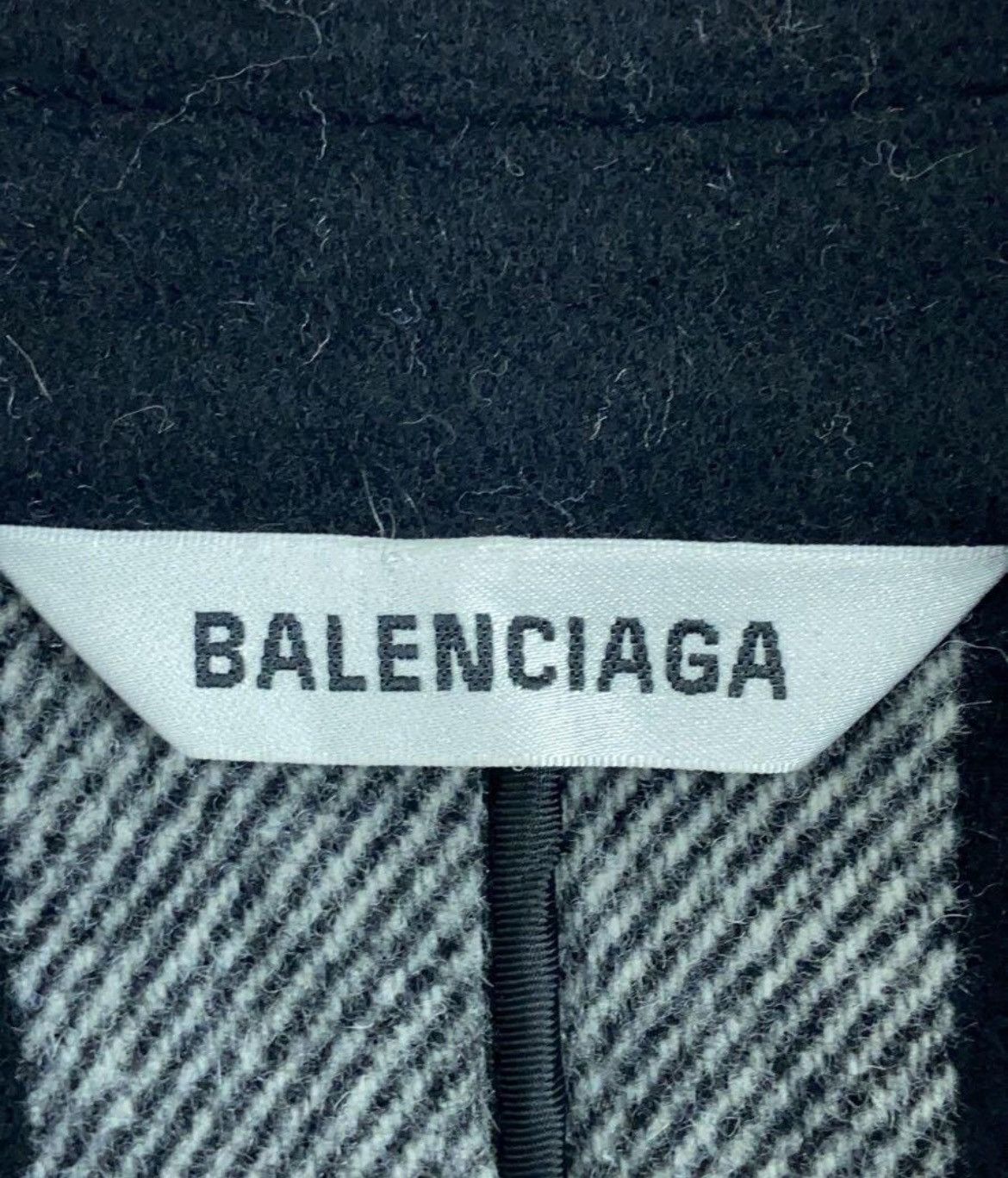 Balenciaga Balenciaga 22 Oversized Double Breasted Coat Size US L / EU 52-54 / 3 - 3 Thumbnail