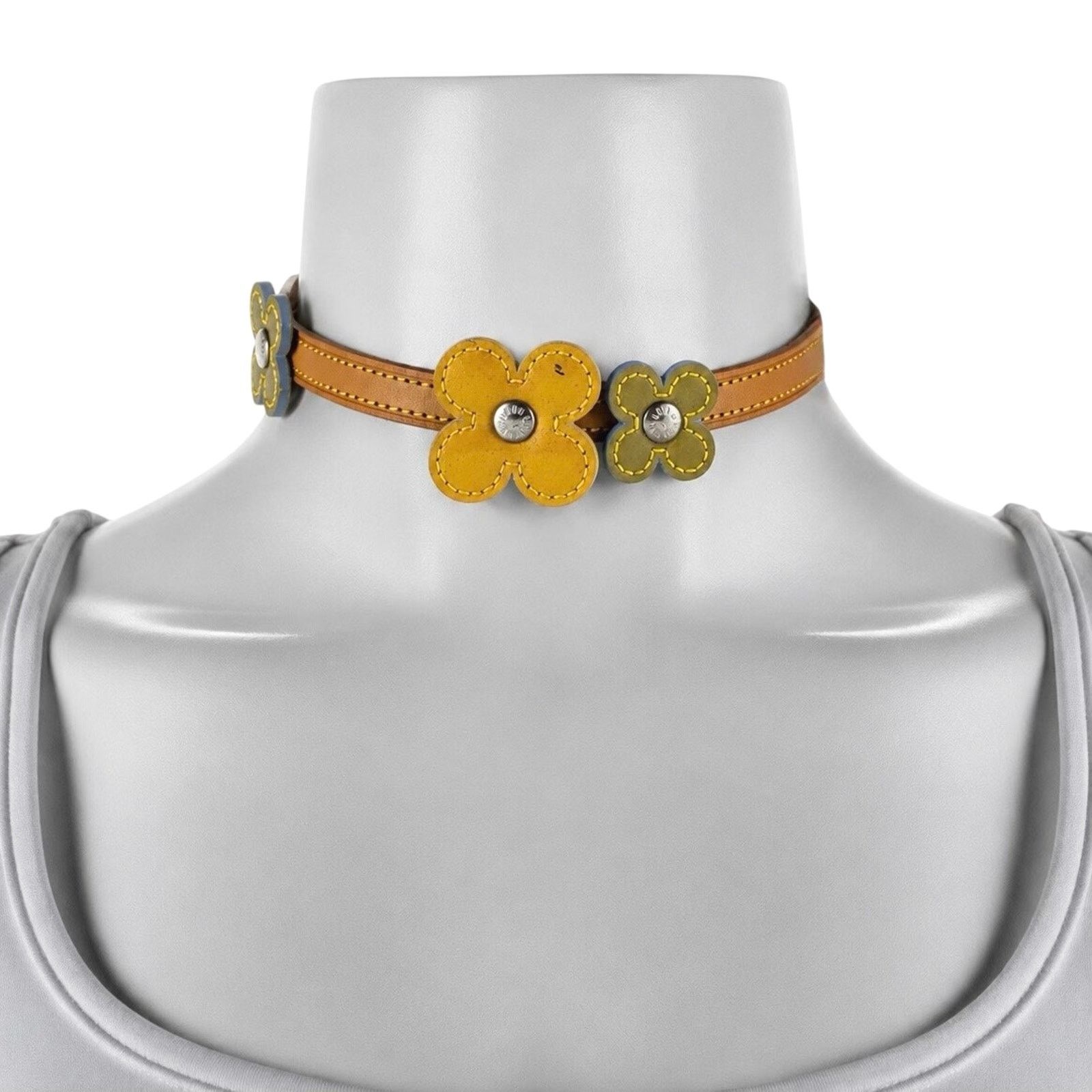 Louis Vuitton Louis Vuitton Vernis Fleur Necklace Size ONE SIZE - 2 Thumbnail