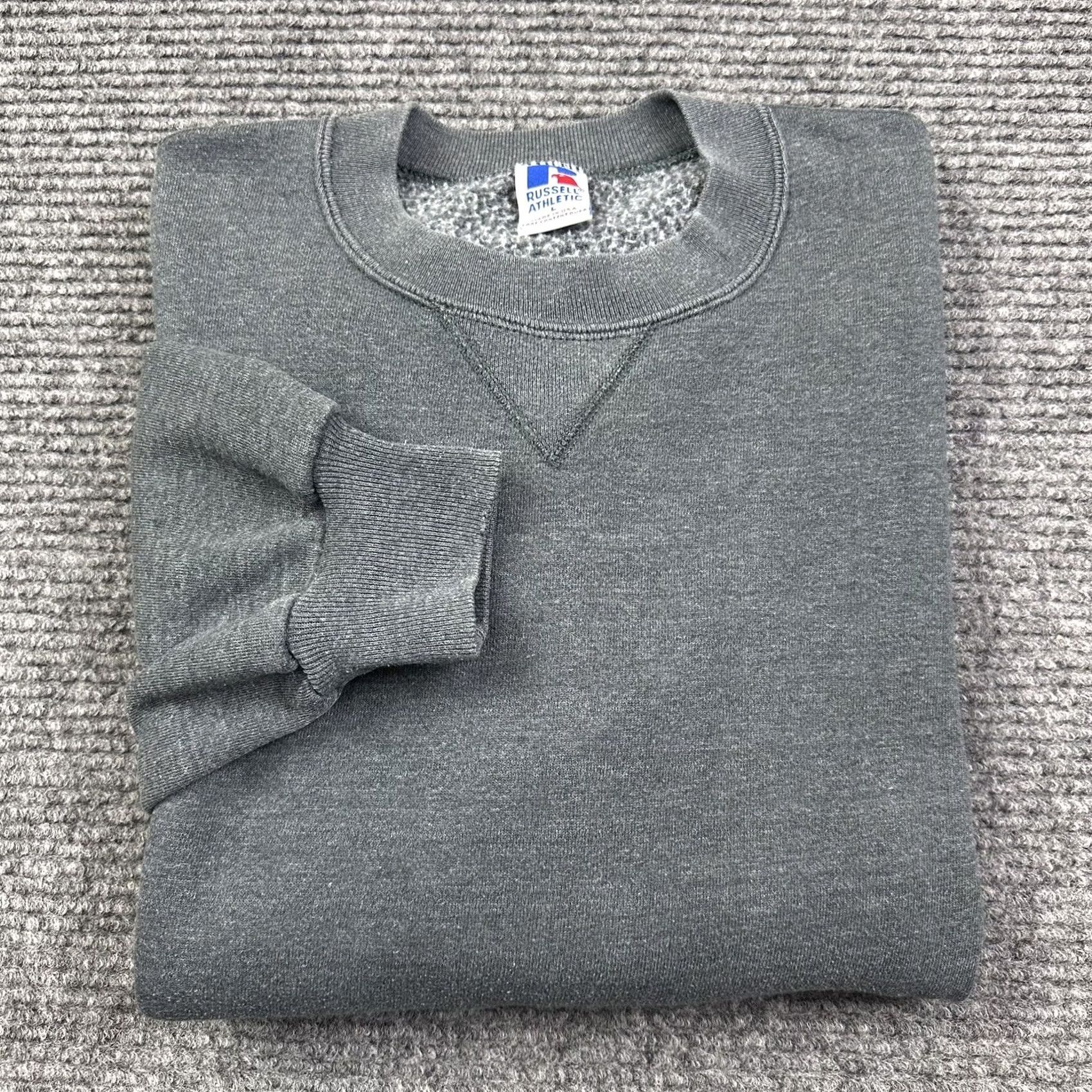 Russell Athletic VINTAGE Russell Athletic Sweatshirt Gusset Crewneck Gray 50/50 Large USA Mens 90s Size US L / EU 52-54 / 3 - 4 Thumbnail