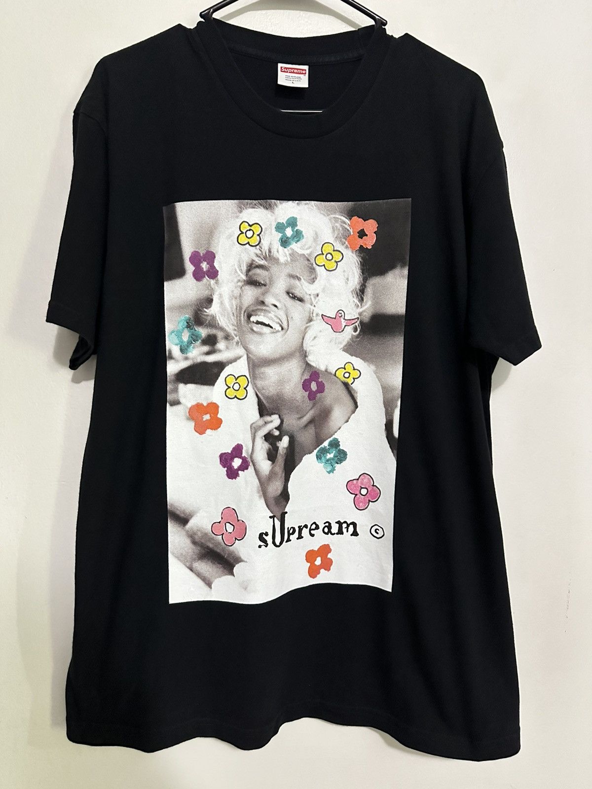 Supreme Supreme Naomi Tee Size US L / EU 52-54 / 3 - 1 Thumbnail