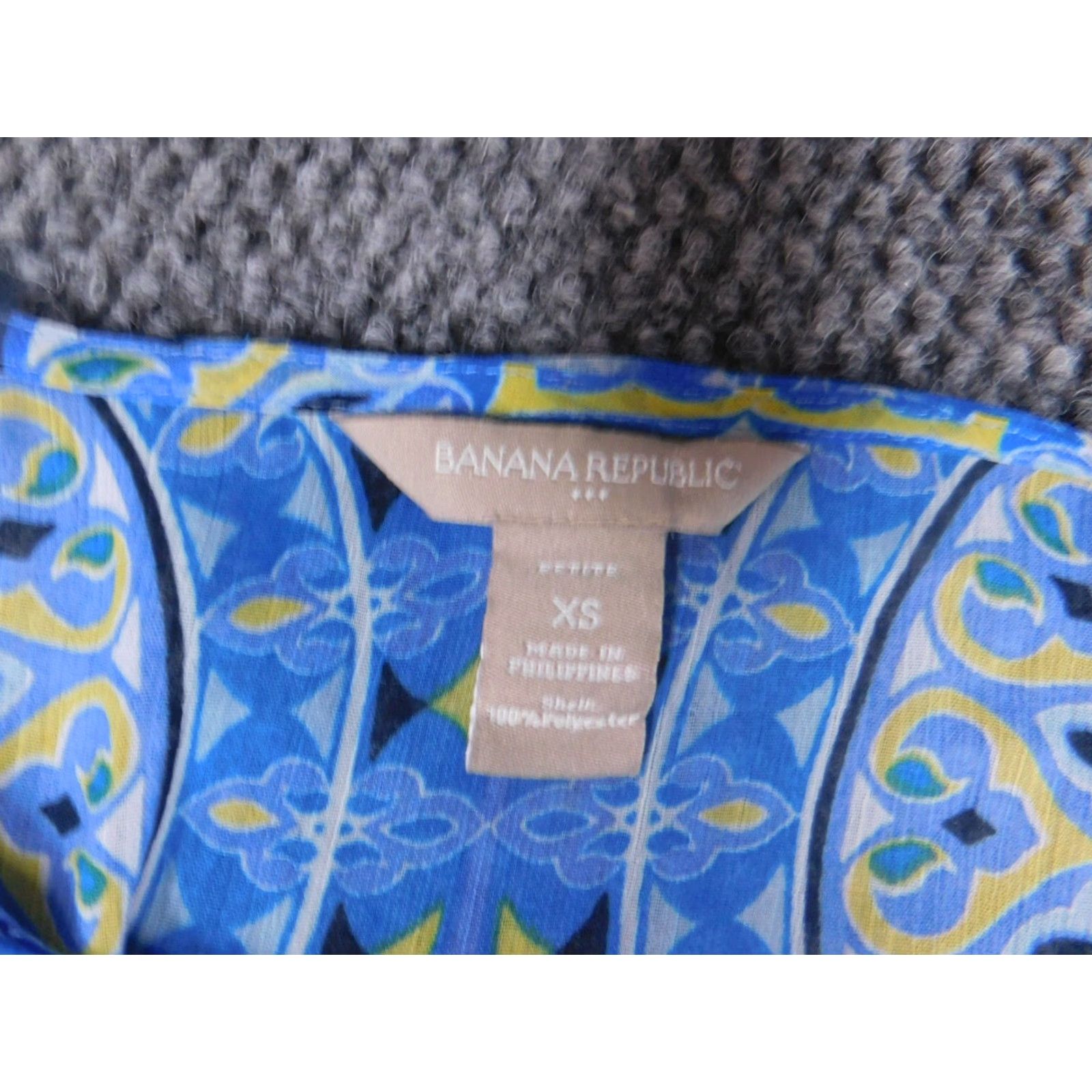 Banana Republic Banana Republic Blouse XS Women Blue Crew Neck Pullover Casual Shirt Pattern Solid Sleeveless Polyester Rayon Basic Classic Stretch Vintage No N/A Size XS / US 0-2 / IT 36-38 - 6 Thumbnail