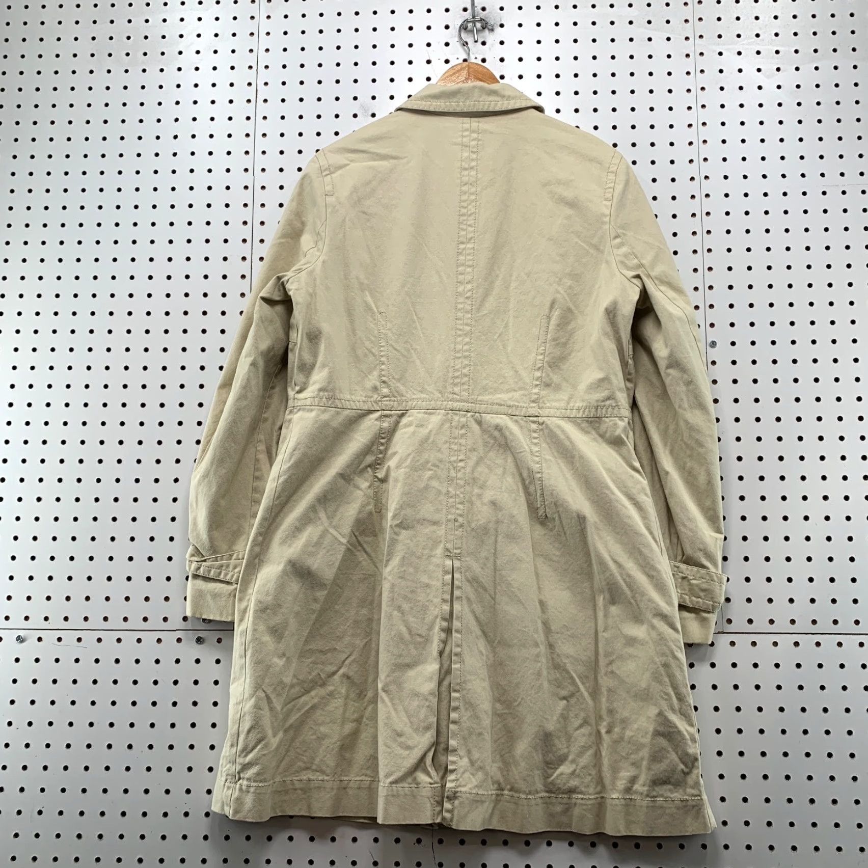 Gap VINTAGE Gap Trench Coat Women Large Beige Canvas Button Pocket Flap Y2K Long Sleeve Cotton Coat Beige Women's Regular Size L -/- 90s Theme Classic Size L / US 10 / IT 46 - 2 Thumbnail
