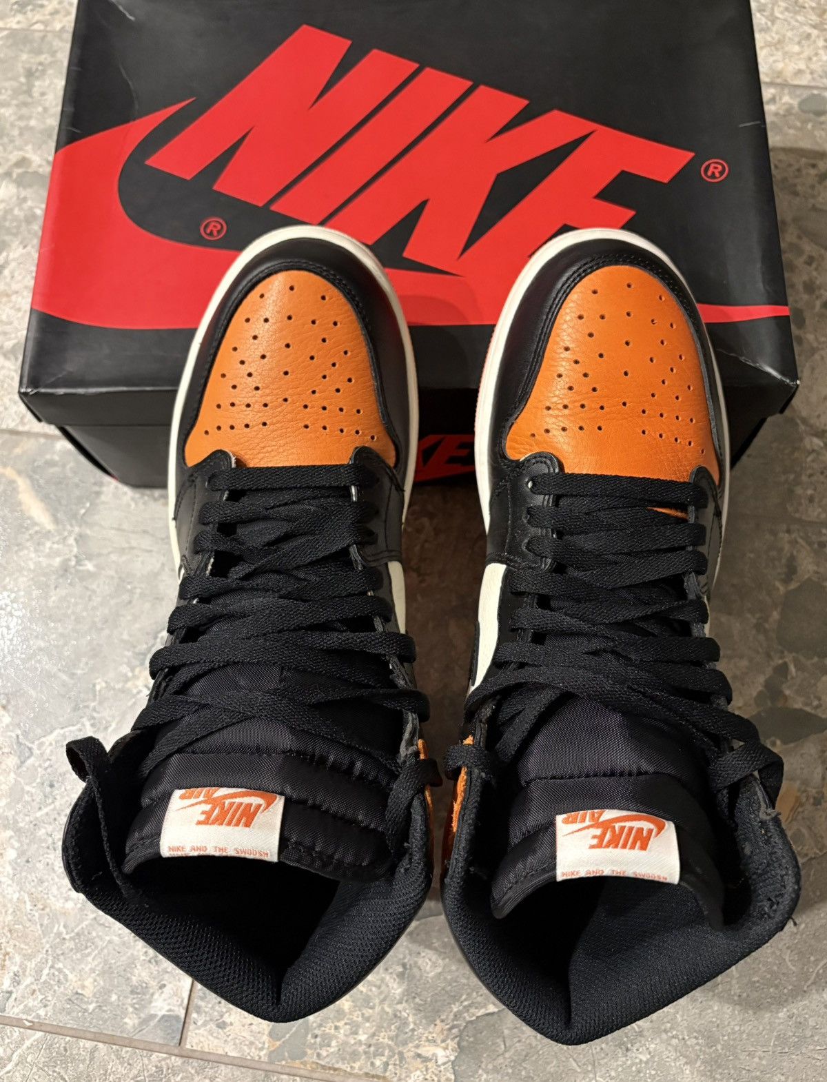 Jordan Brand Air Jordan 1 Shattered Backboard (2015) Size US 10 / EU 43 - 4 Thumbnail
