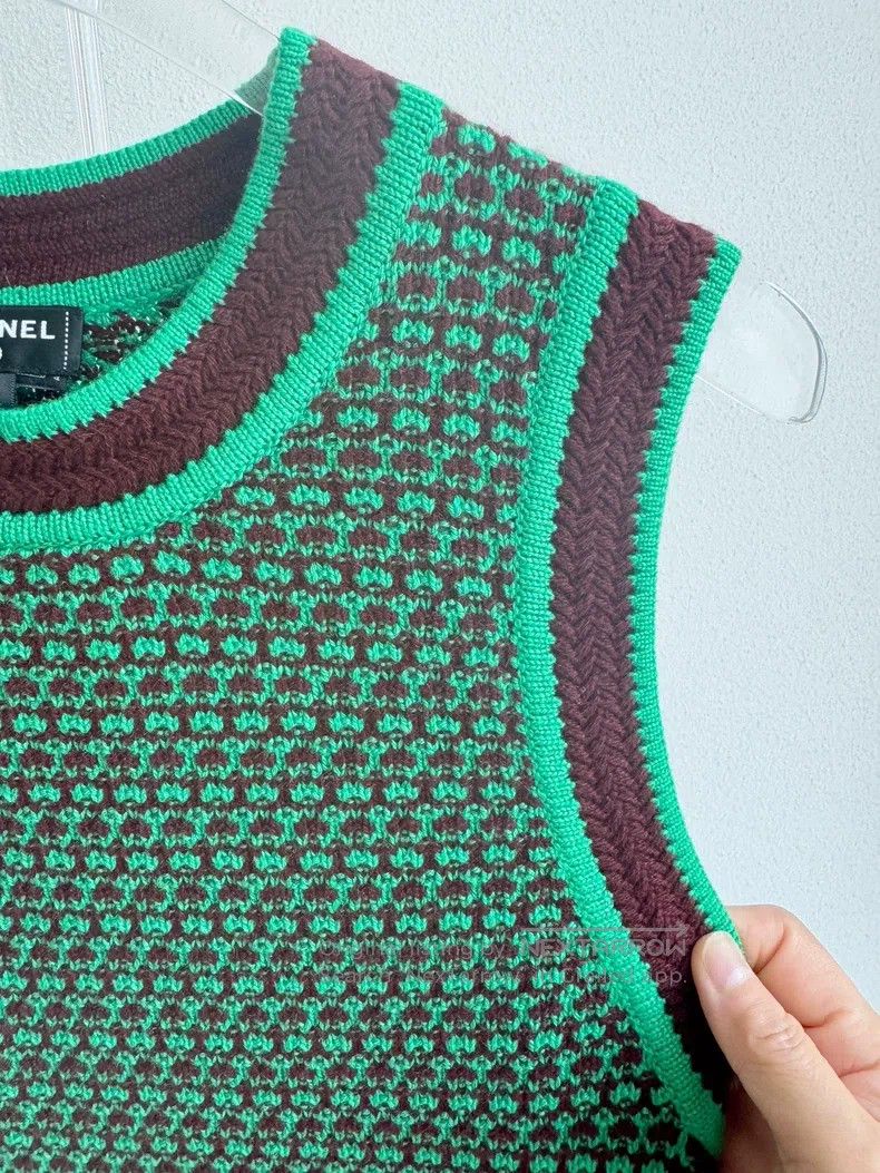 Chanel Chanel 23A green round-neck cashmere knitted dress Size XS / US 0-2 / IT 36-38 - 6 Thumbnail