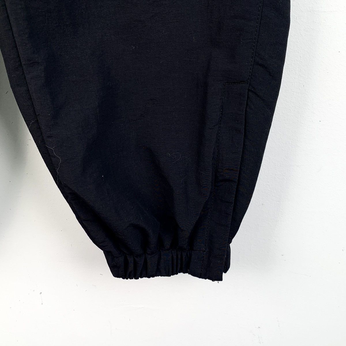 Balenciaga Balenciaga 22SS Black Logo Cuffed Casual Sports Pants K26WX Size 25" / US 0 / IT 36 - 4 Thumbnail