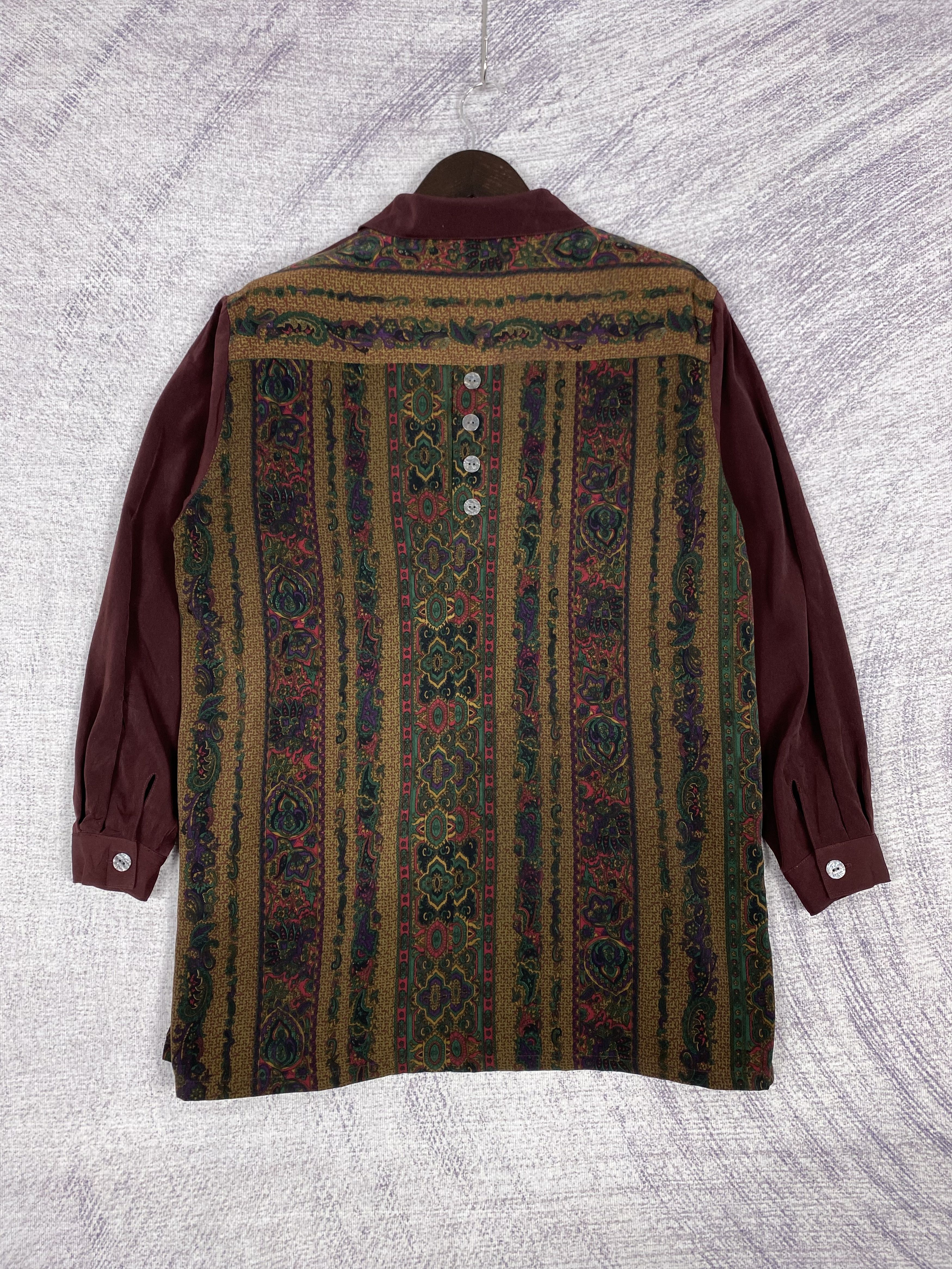 Japanese Brand Vintage Elegance Batik Pattern Long Sleeve Shirts Size US M / EU 48-50 / 2 - 5 Thumbnail