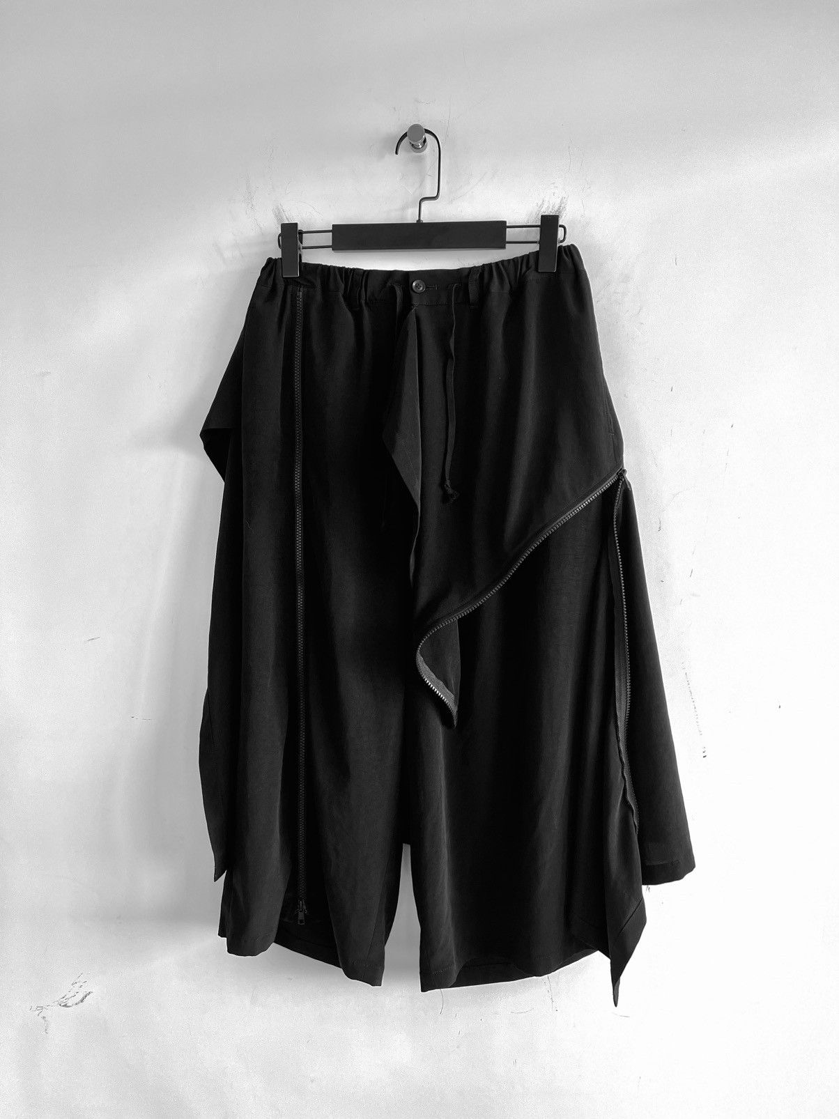 Yohji Yamamoto B Yohji Yamamoto - de Chine Multi Zip Layered Drape Pants Size US 30 / EU 46 - 2 Thumbnail